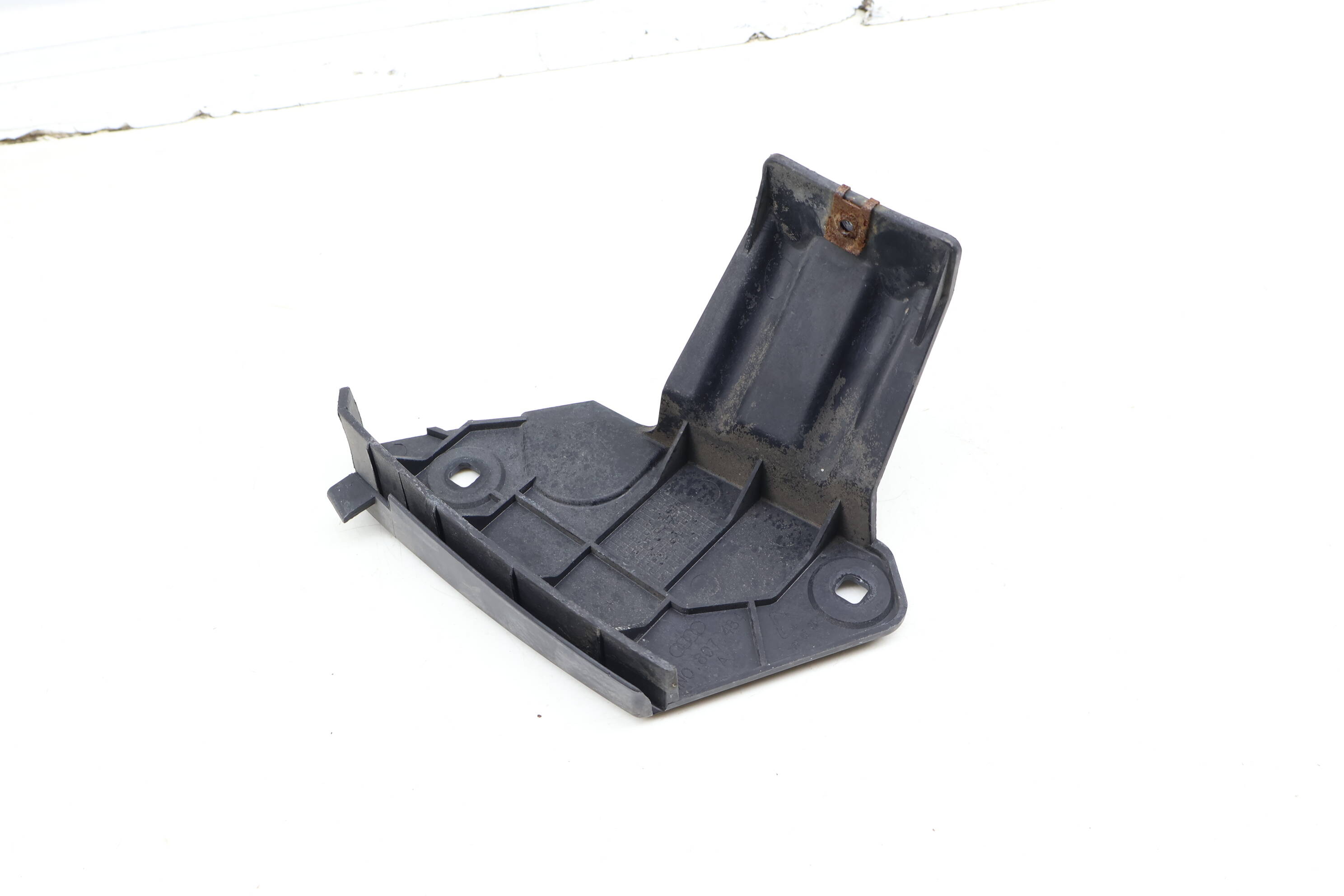 Bumper Guide / Bracket 8N0807484A