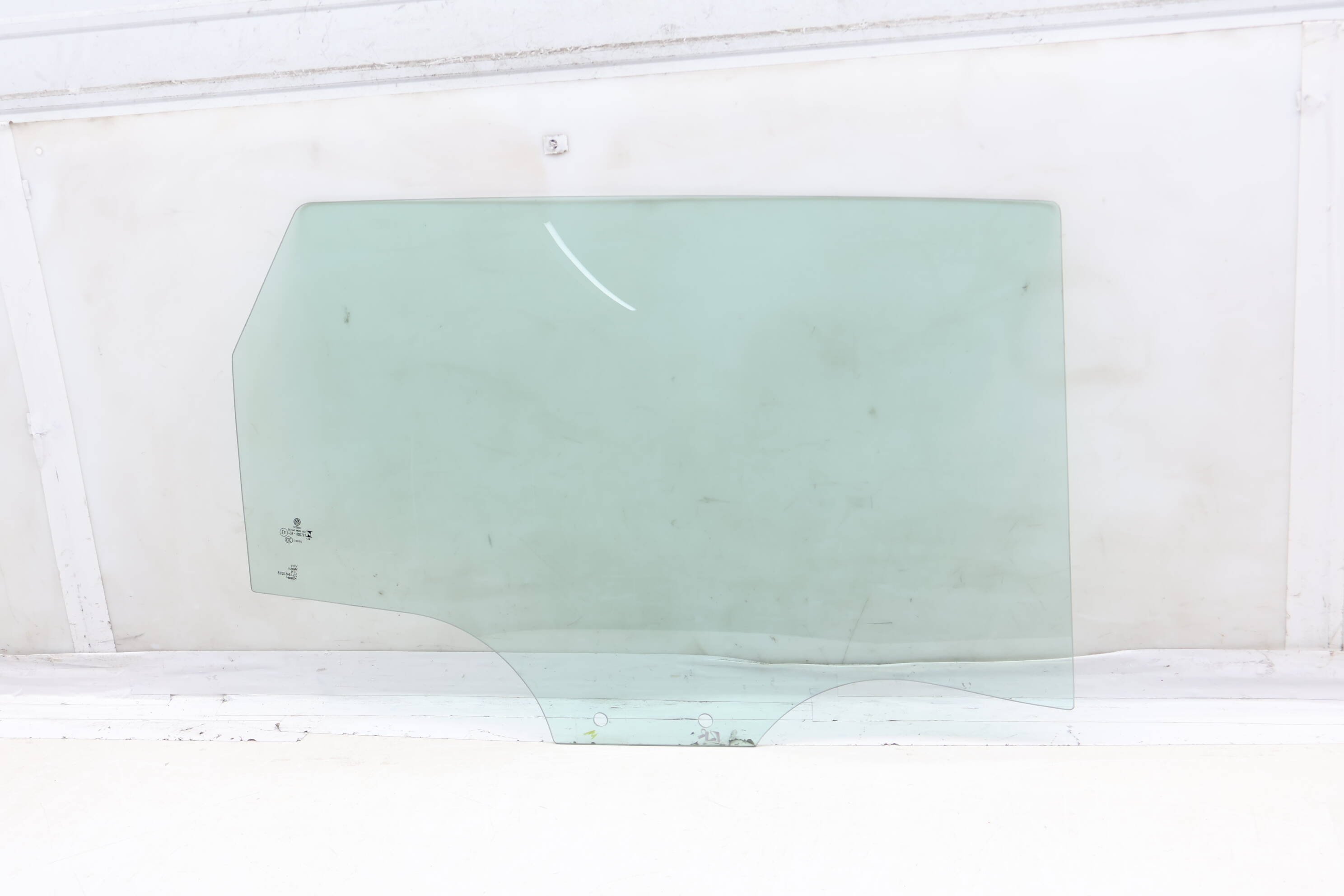 Door&#x20;Window&#x20;Glass&#x20;2GJ845026B
