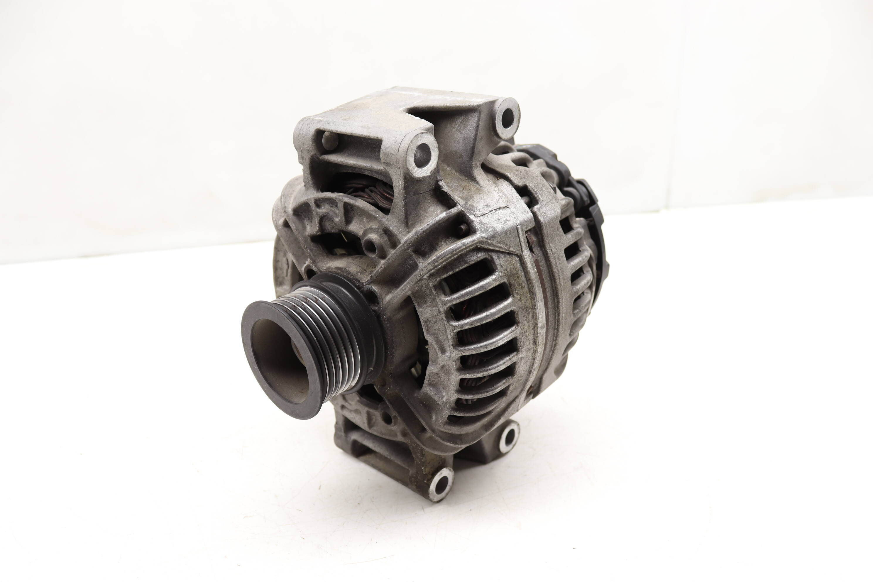 Bosch Alternator (150 Amp) 0131546302