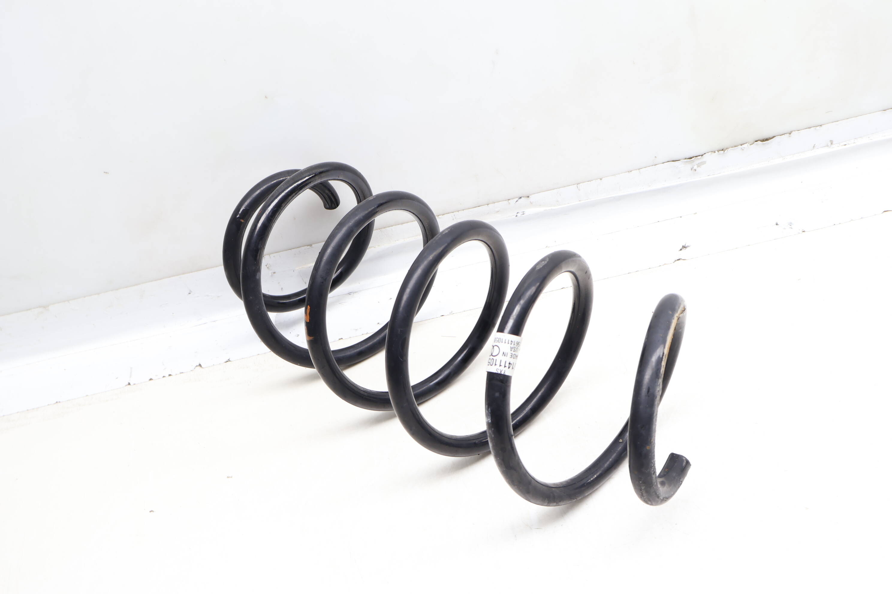 Coil Spring 561411105B