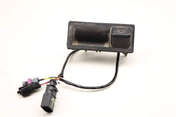 Trunk Hatch Release Handle / Switch W/ Camera 7P5827566C main product photo