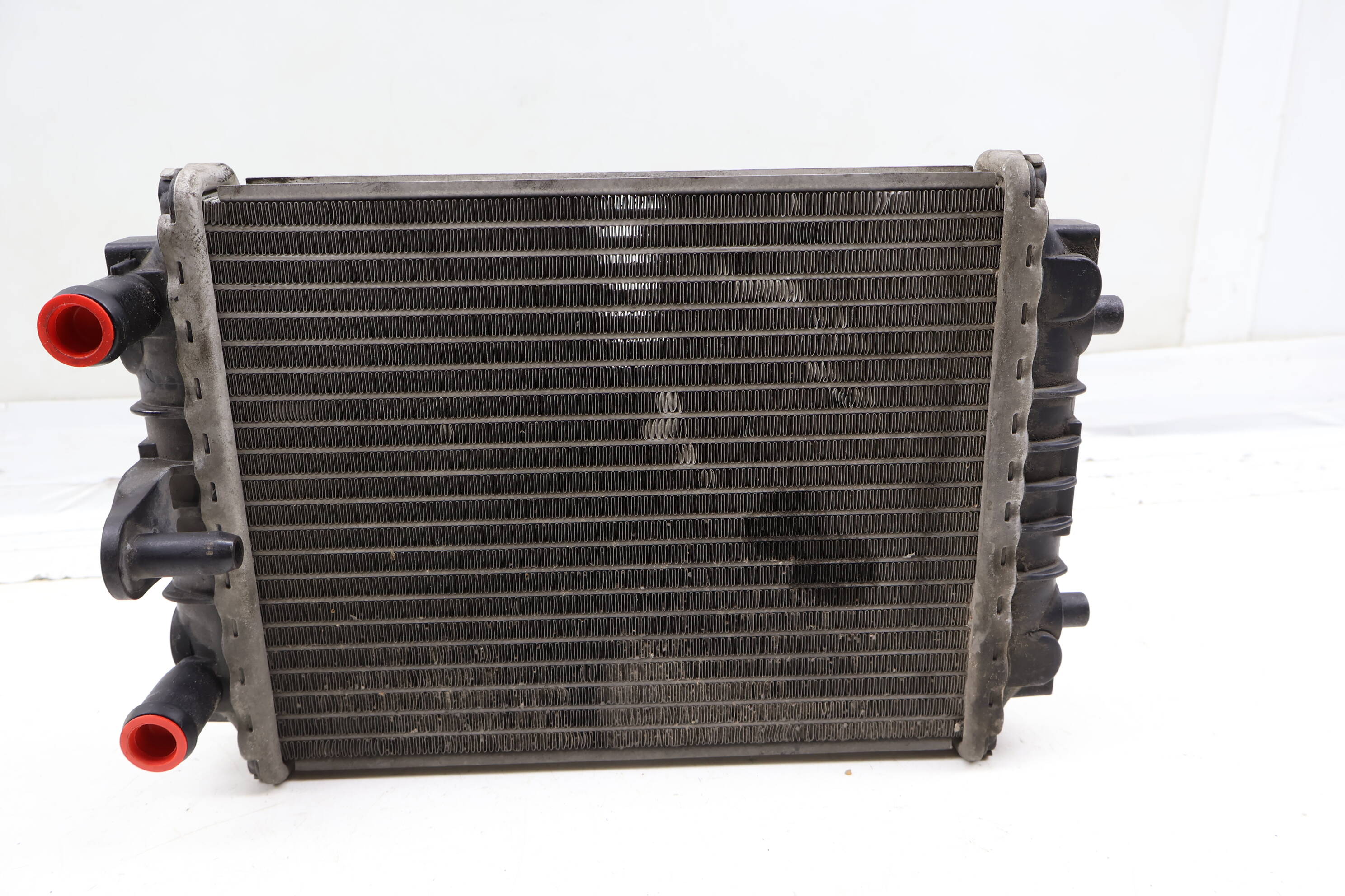 Secondary / Auxiliary Radiator 8K0121212B