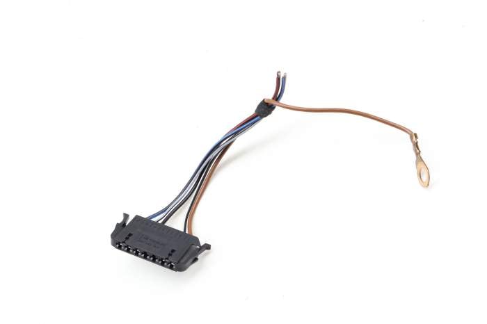 7-Pin Tail Light Wiring Connector / Pigtail 191972707 main product photo