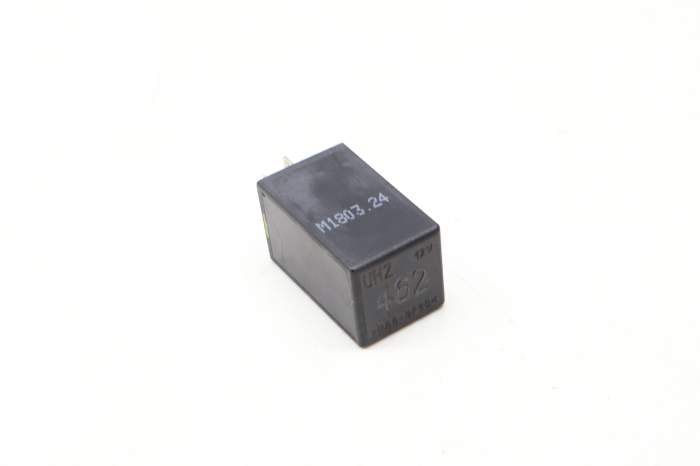 Servotronic Relay # 462 7L5907160 95561804703 main product photo