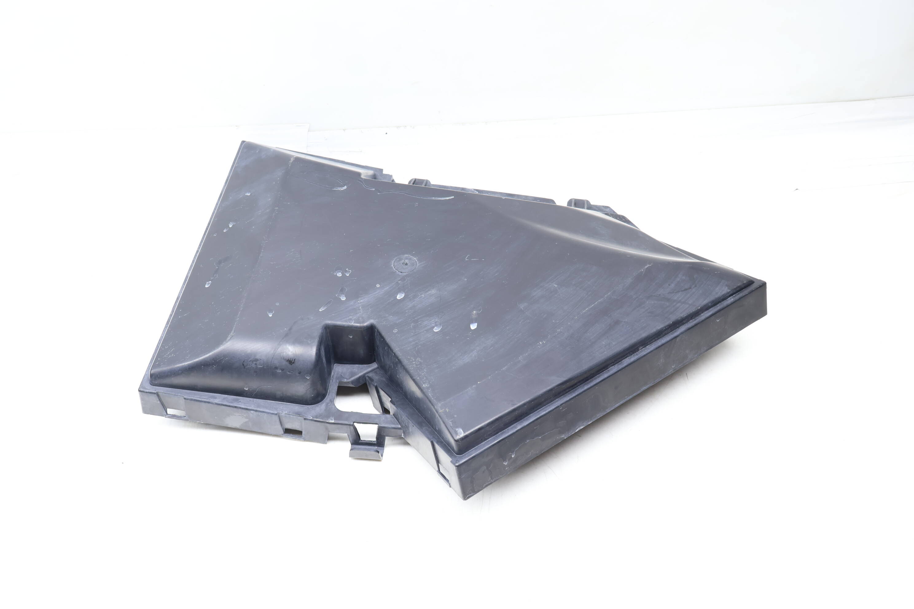 Air Intake Filter Housing Box (Upper) 64319245587