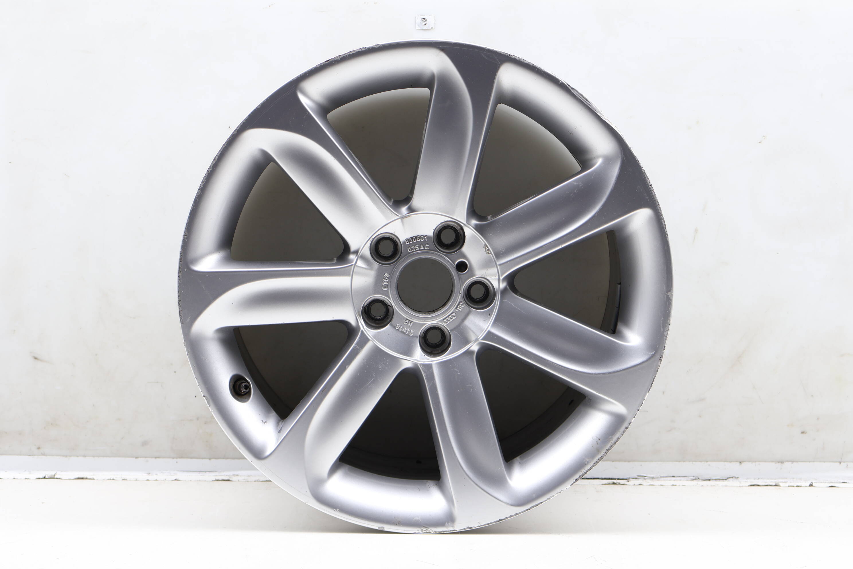 18" Inch Alloy Rim / Wheel (7-Spoke) 8J0601025AC