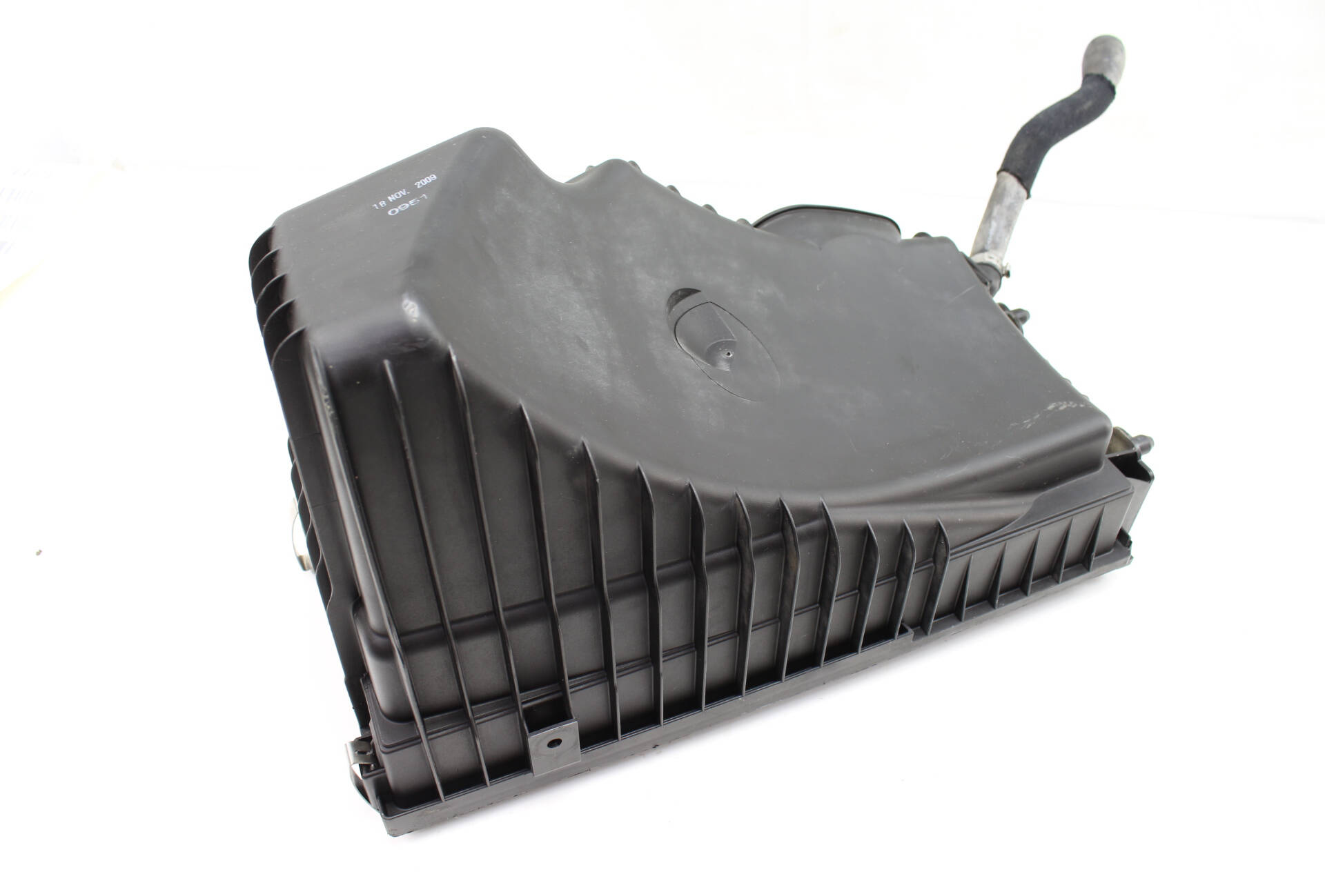 Air Cleaner Filter Box / Housing - Lower Half 7L6129607AT