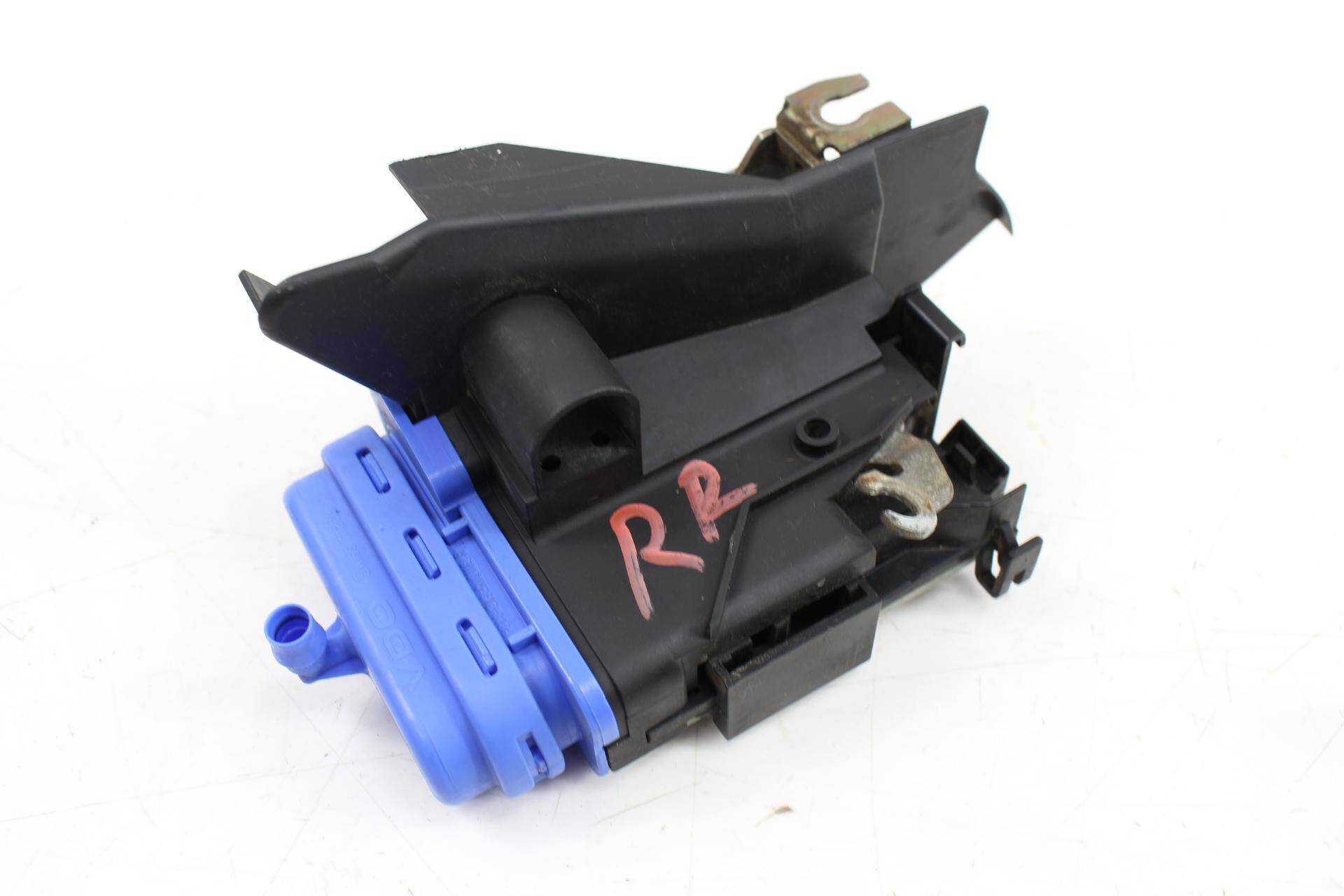 Door Latch / Lock Actuator 8D0839016A