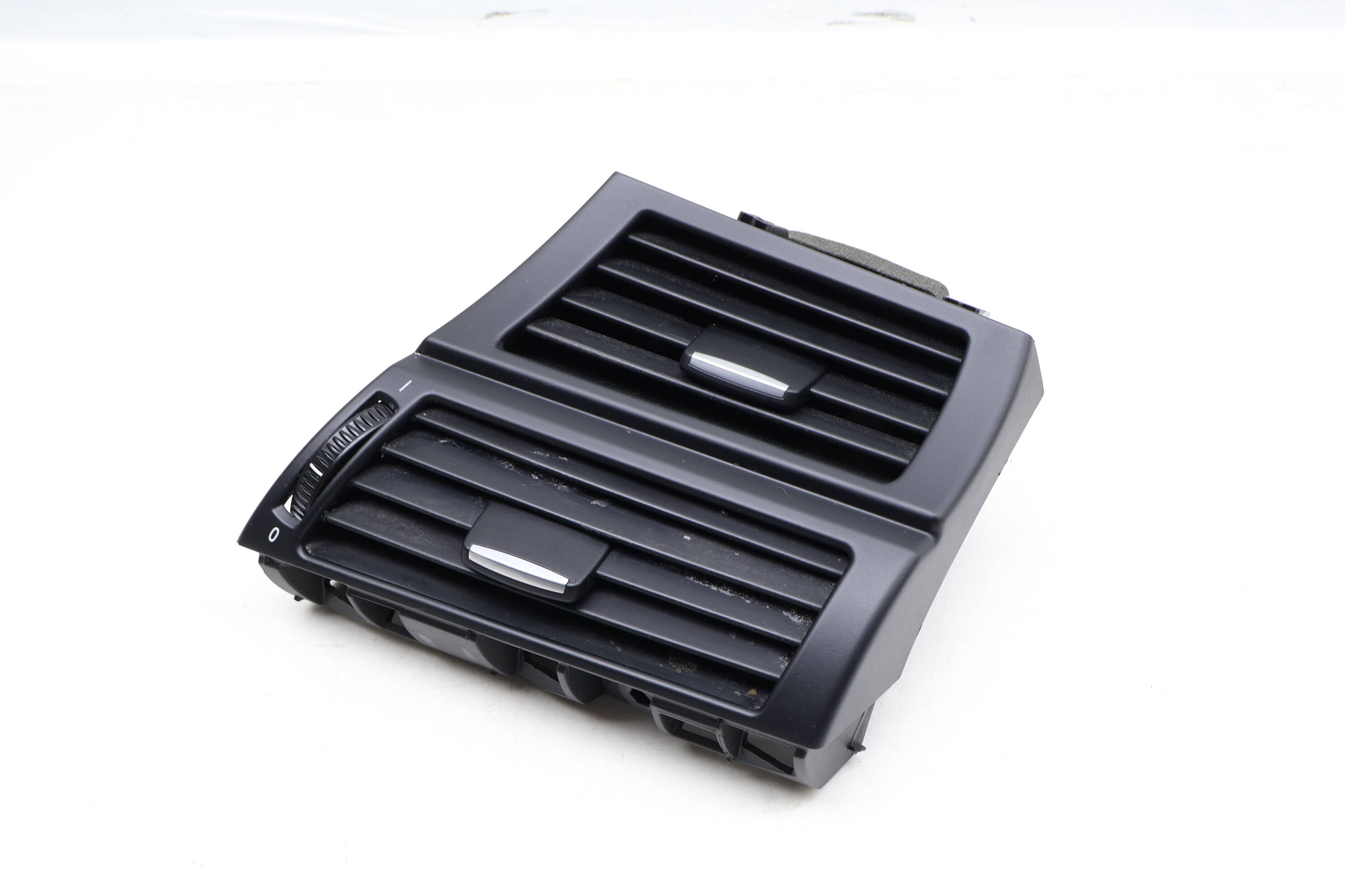 Dash Air Vent 64227161804