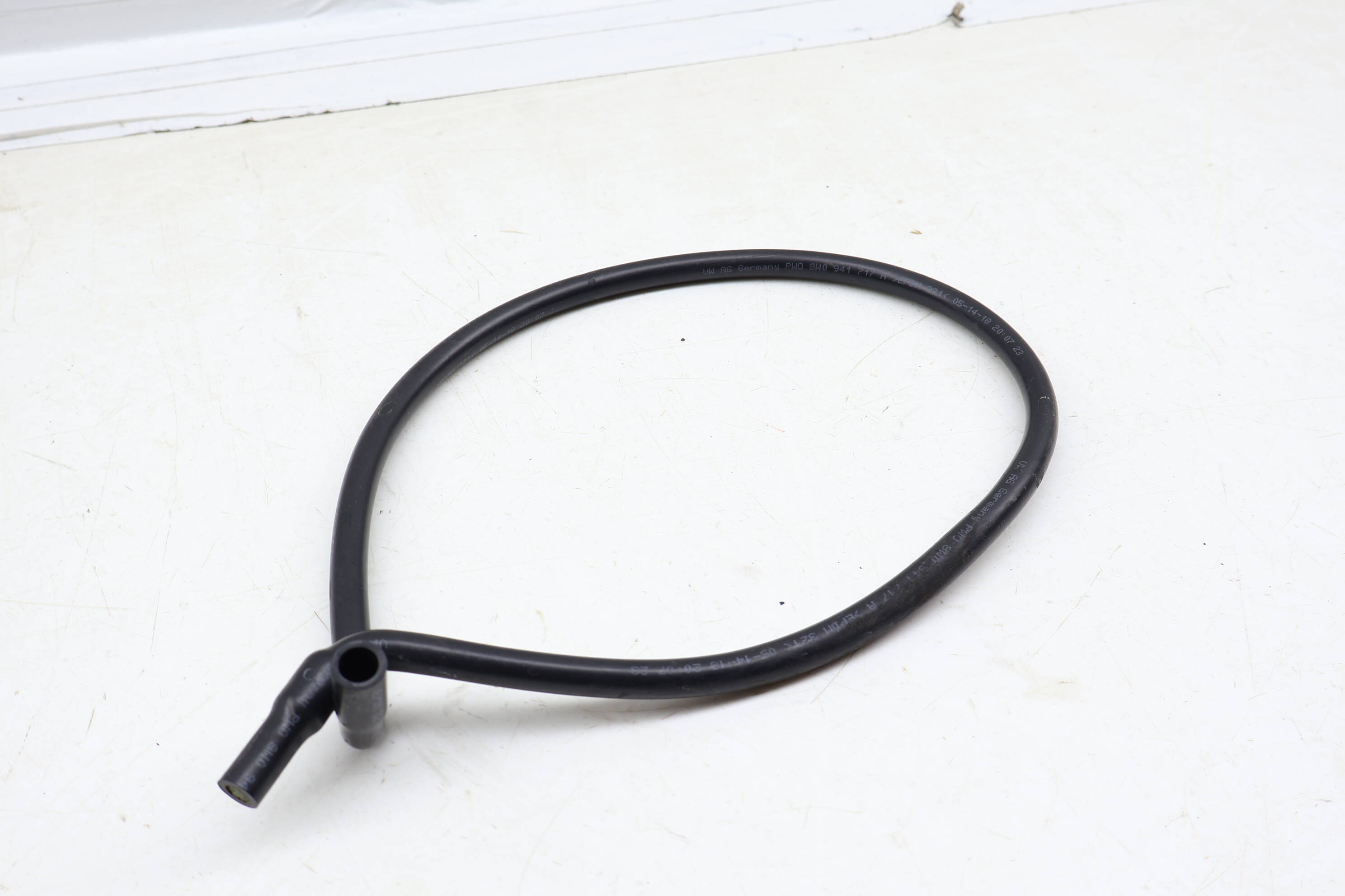 Headlight / Headlamp Hose 8W0941717A