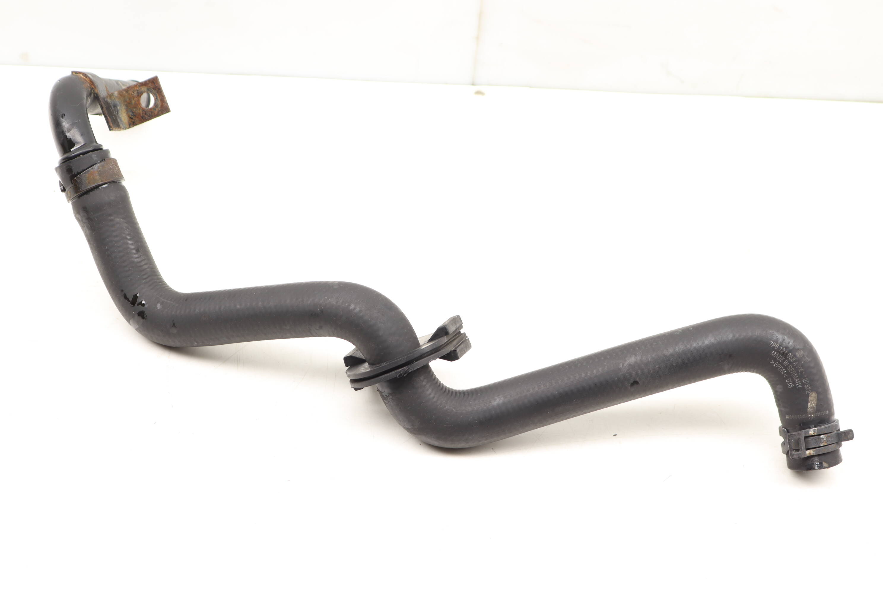 Coolant Pipe / Tube 7P0121070T 95810627000