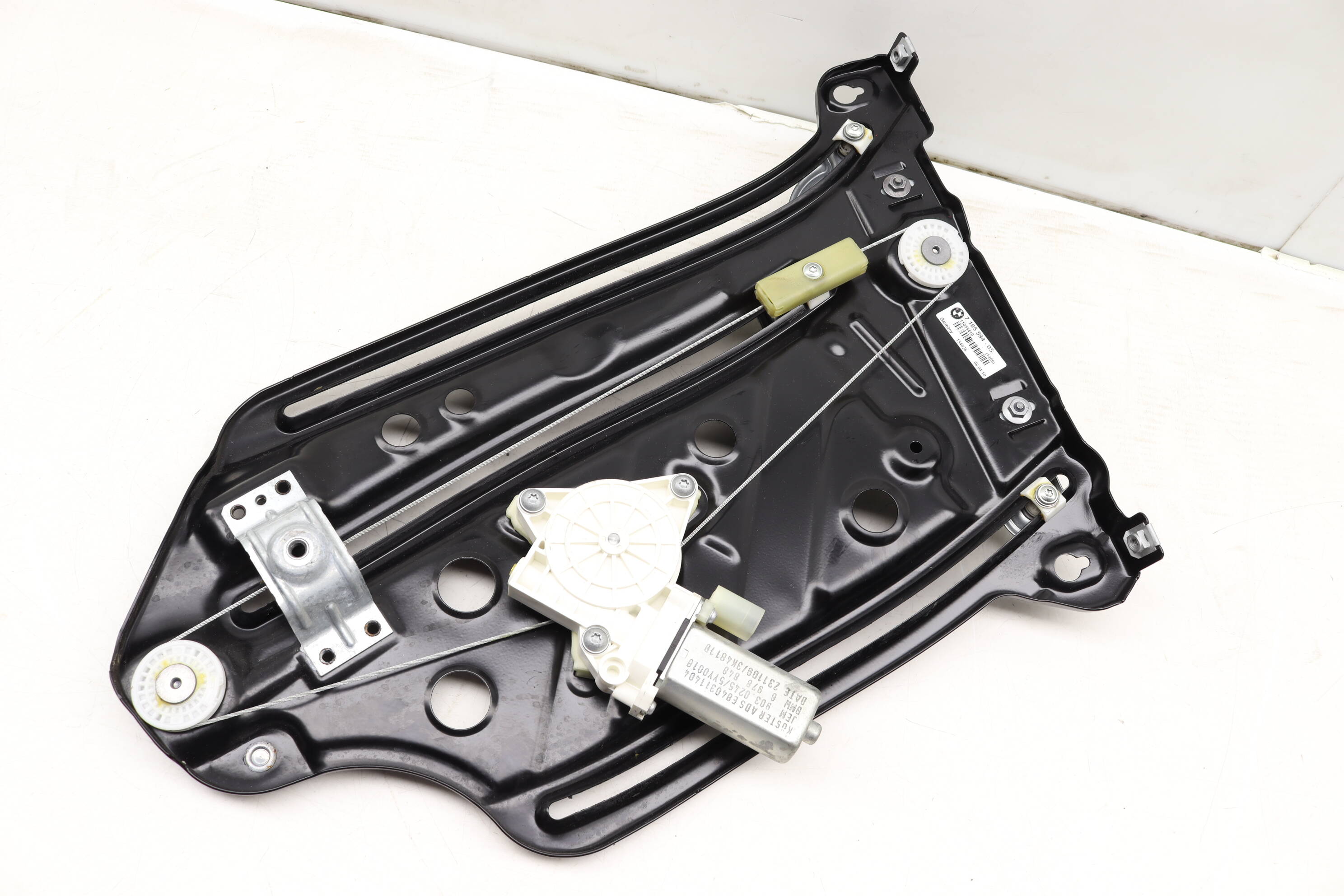 Quarter Panel Window Regulator W/ Motor 67627165594