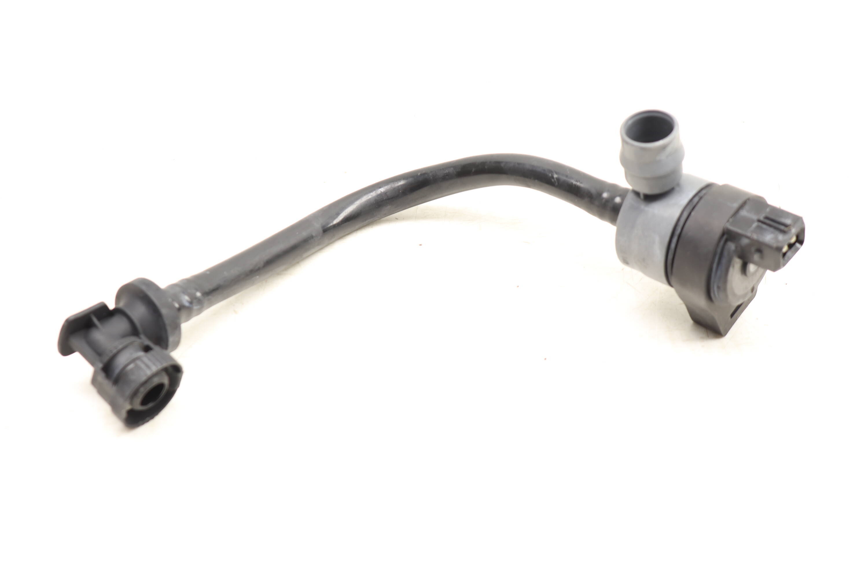 BMW Fuel Tank Ventilation Valve / Hose 13907636153