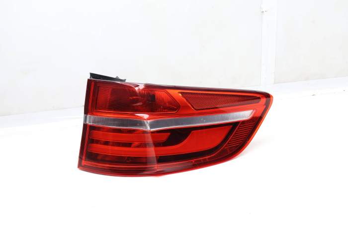 Outer Tail Light / Lamp 63217295004 main product photo
