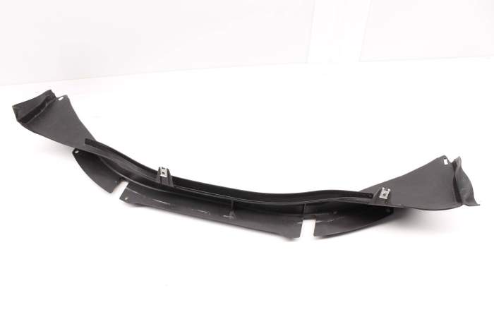 Fender Cross Brace / Bracket Cover 4G0806393A main product photo
