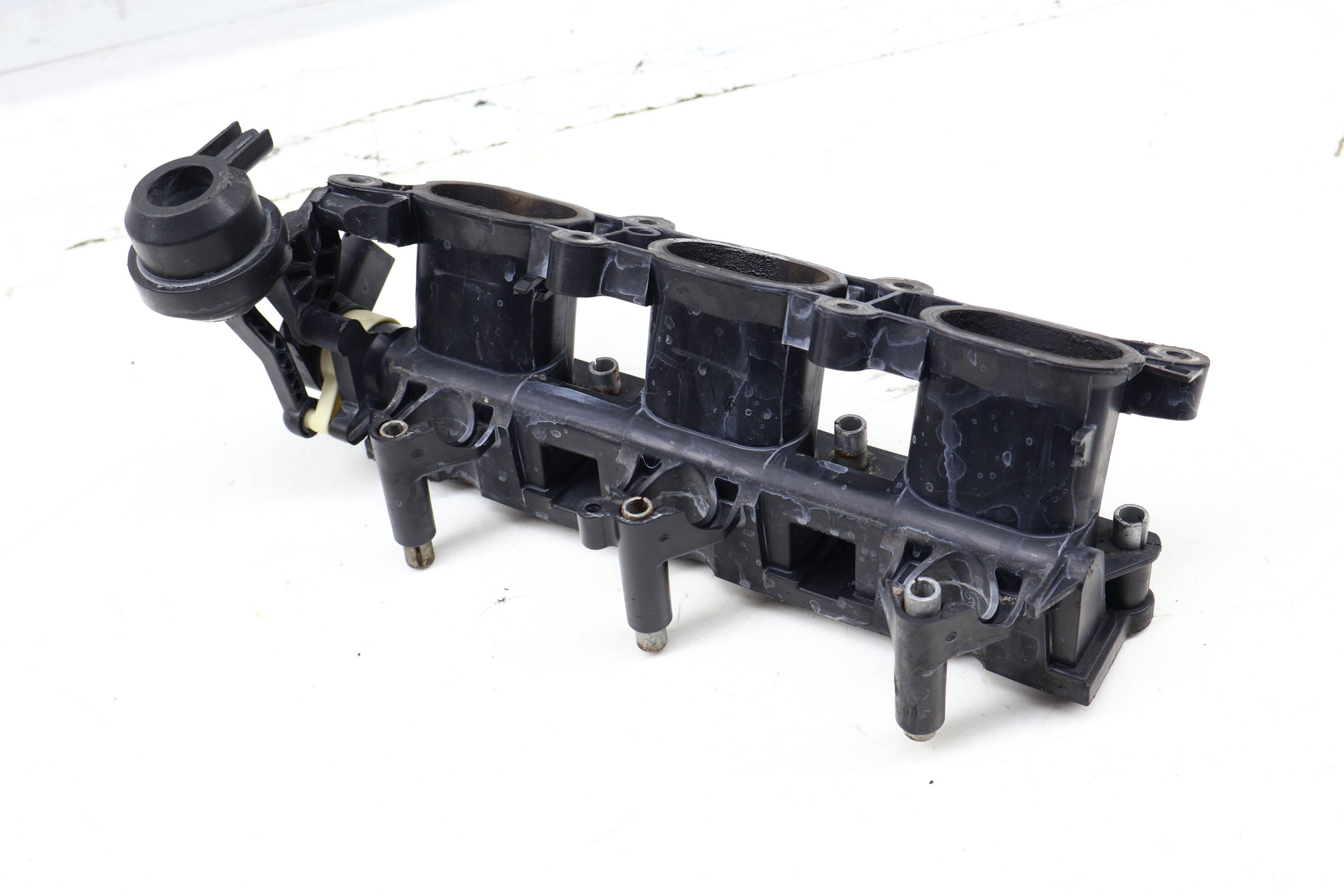 Lower Intake Manifold Air Distribution Housing 06E133110T