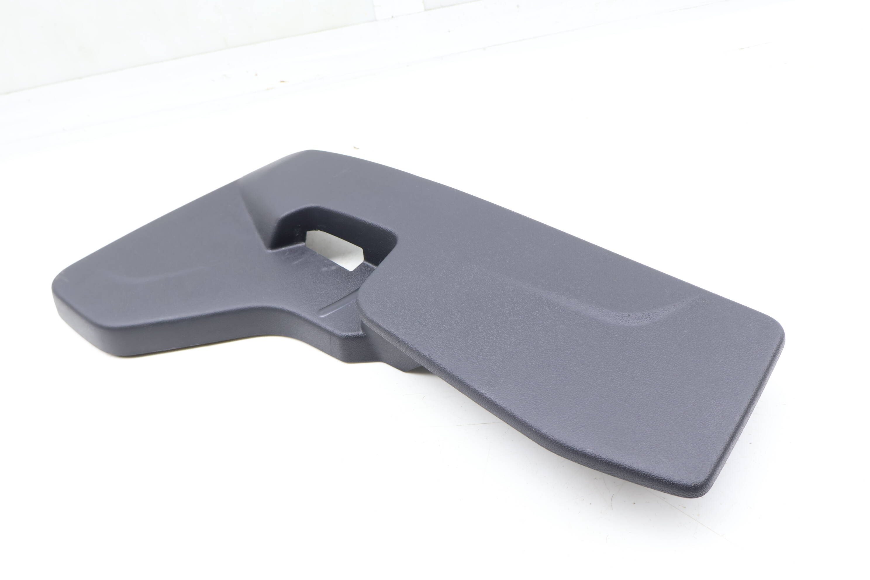 2Nd Row Seat Cover / Trim (Outer) 3CM885317