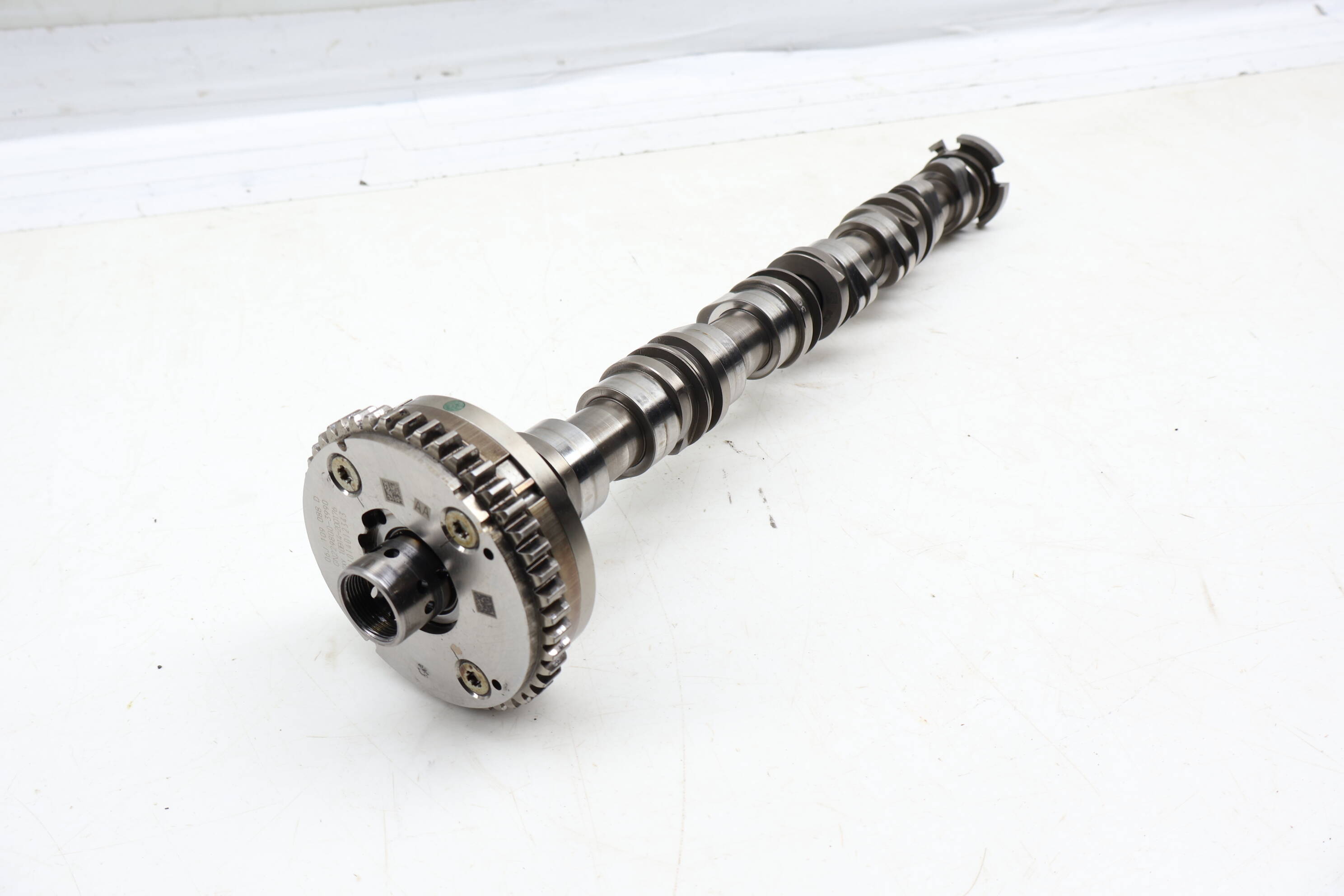 Intake Cam / Camshaft (Inlet) 06L109021K