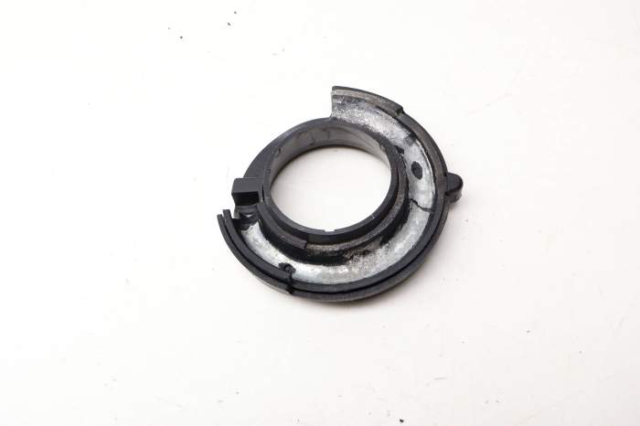 Coil Spring Bushing / Mount 2053240184 main product photo
