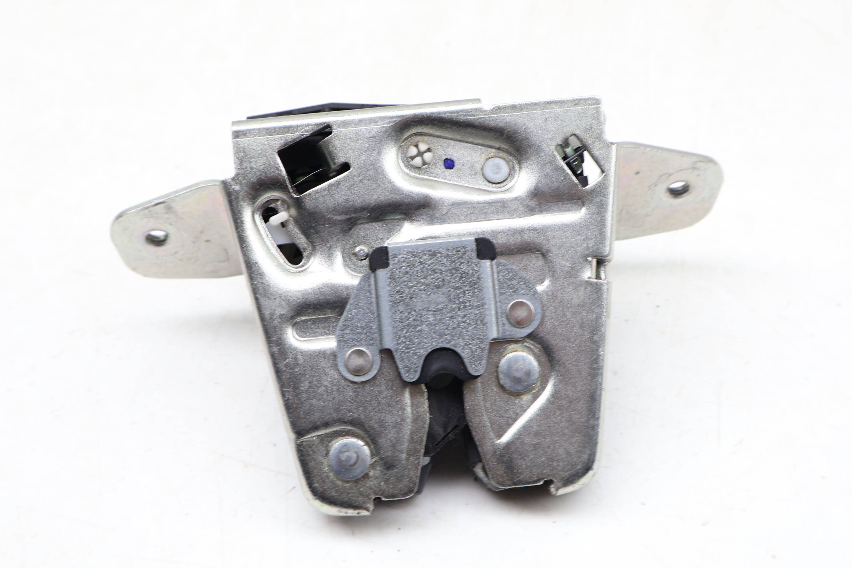 Trunk Latch / Lock 2047400735