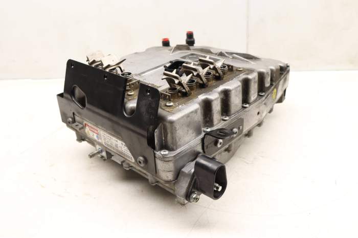 Hybrid Converter Inverter 7P5907080C main product photo