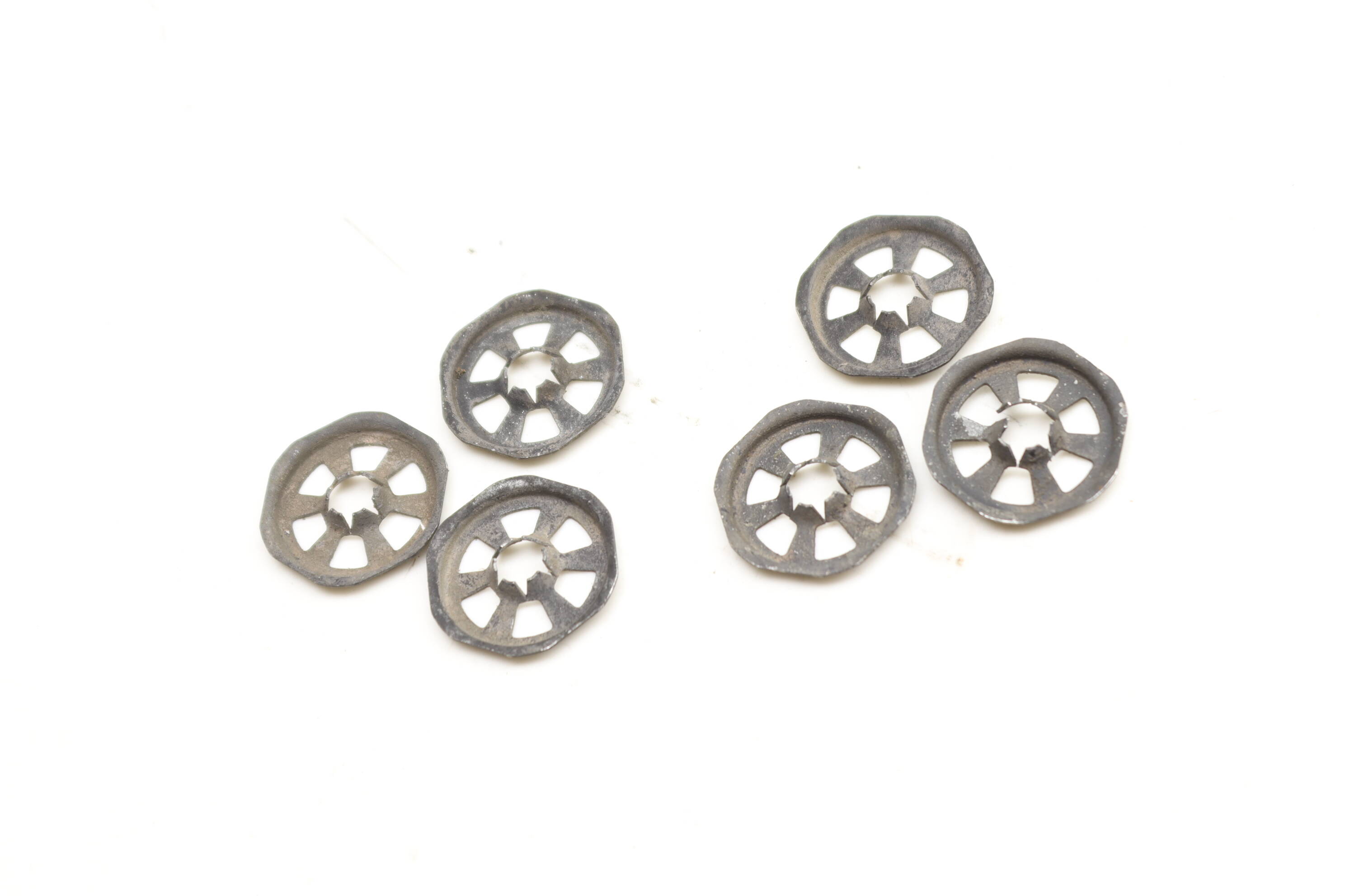 Land Rover Fender Liner / Wheel Housing Cover Clip Set (6)