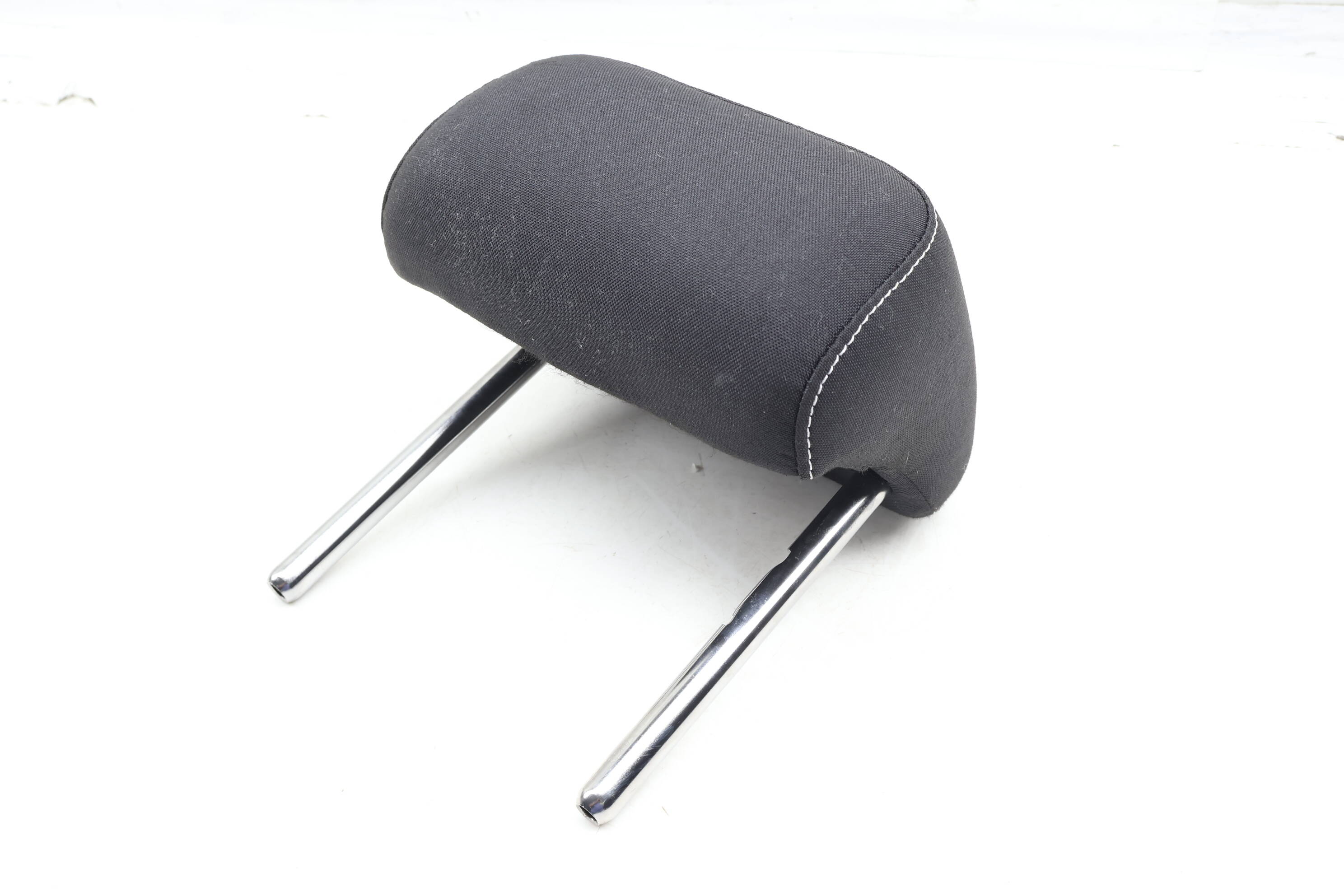 Center Headrest / Head Rest (Cloth) 2GJ885900B