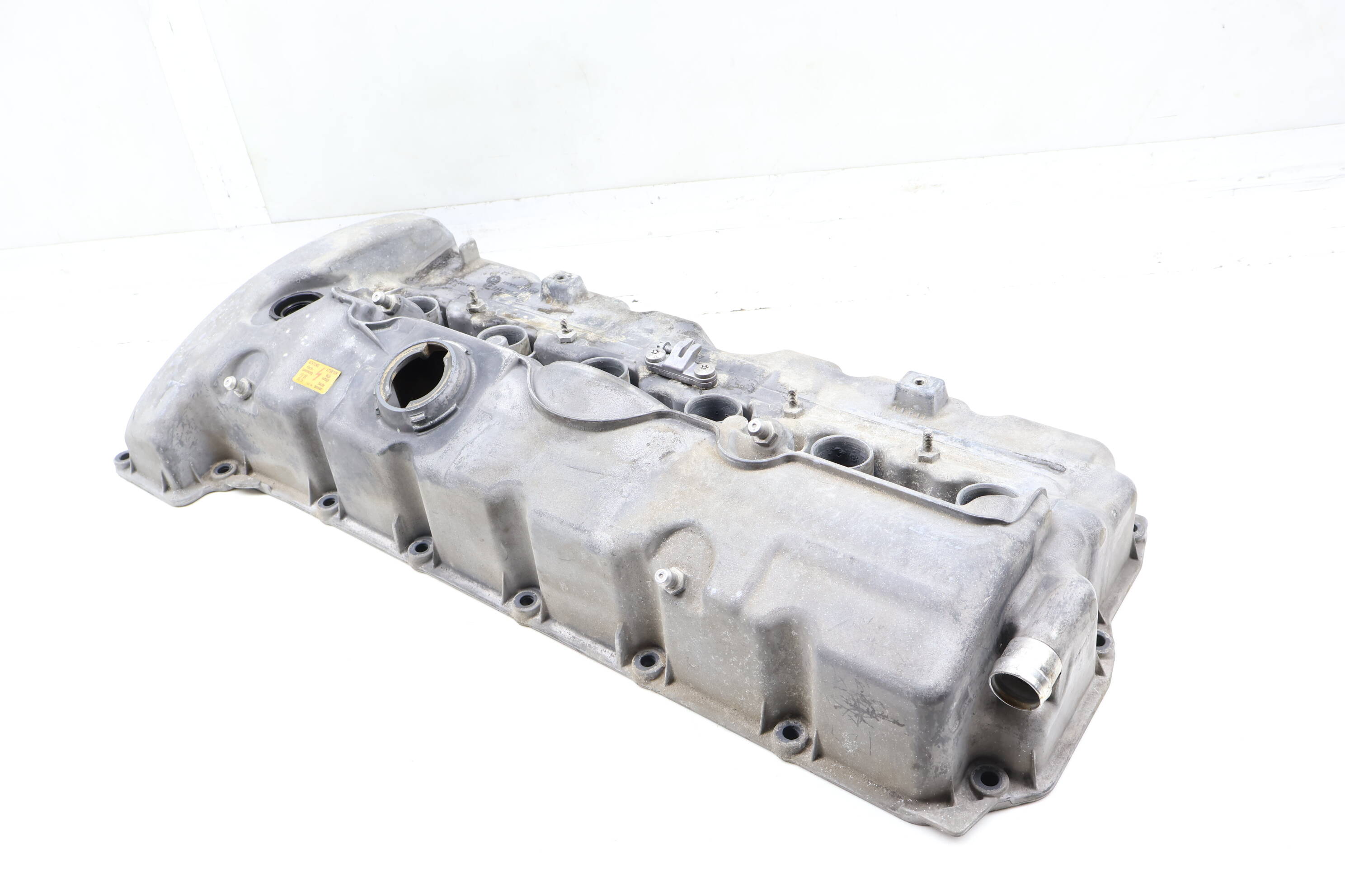 Engine Valve / Cylinder Head Cover 11127548275