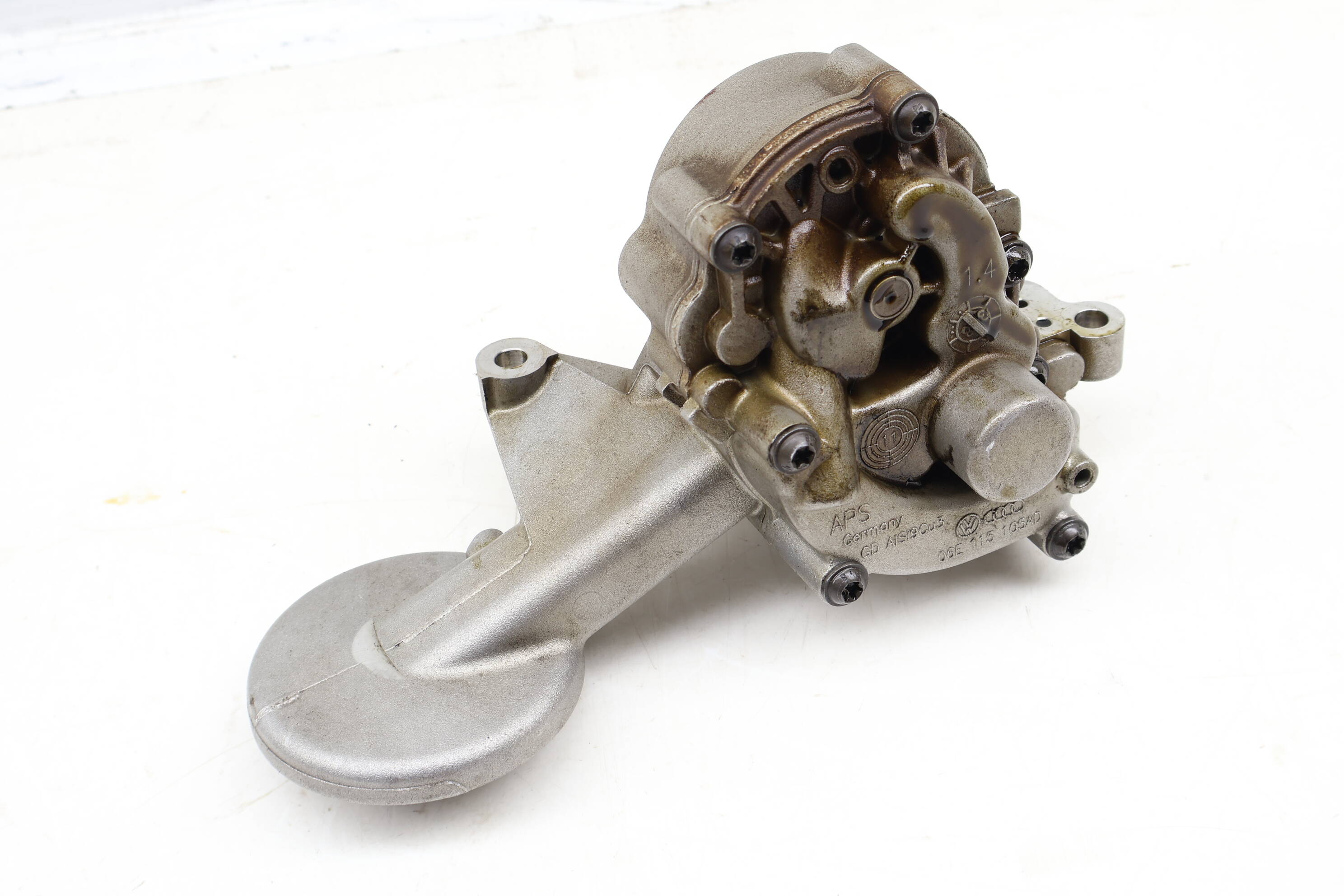 Engine Oil Pump 06E115105AD