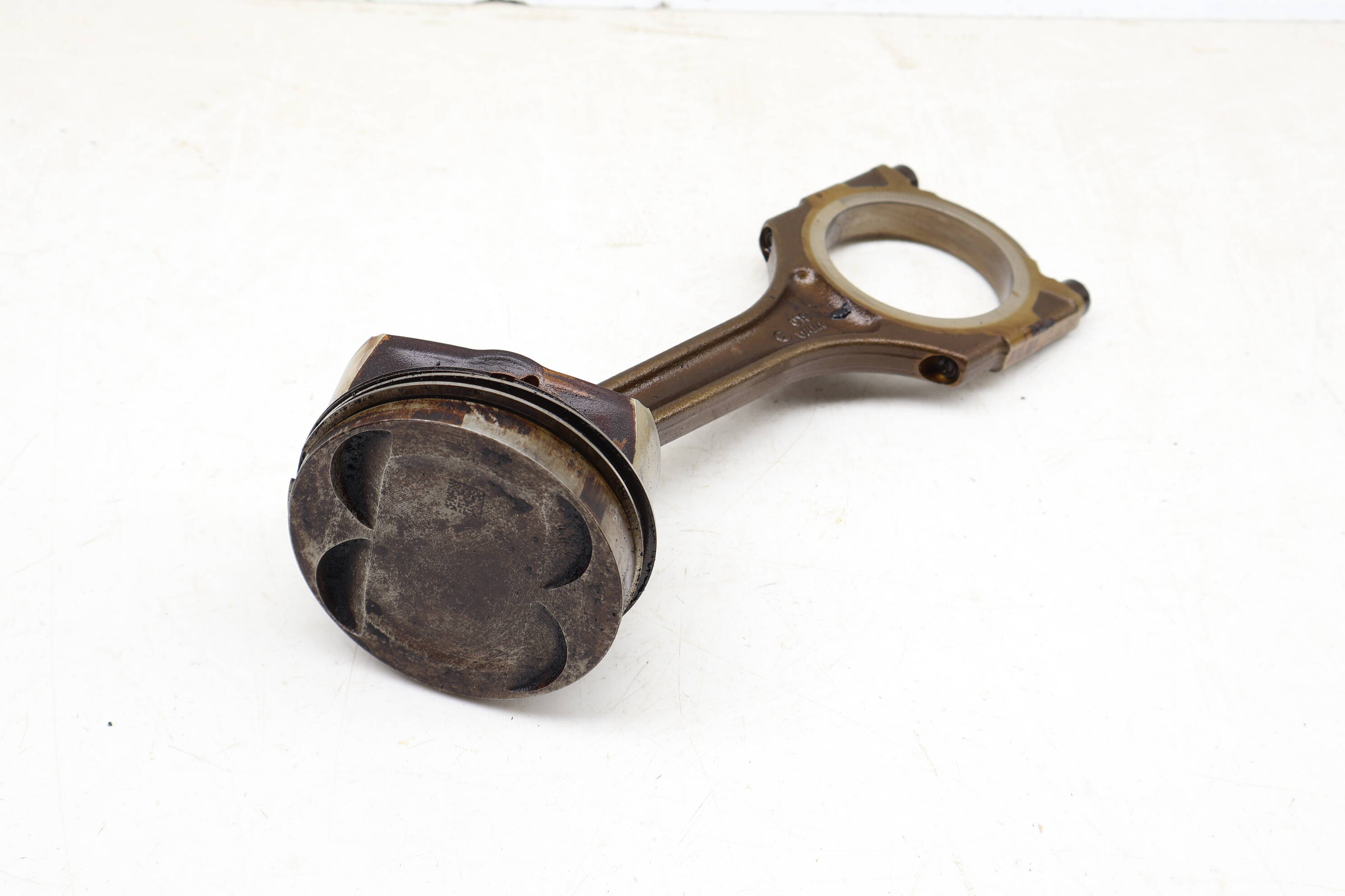 Piston W/ Connecting Rod