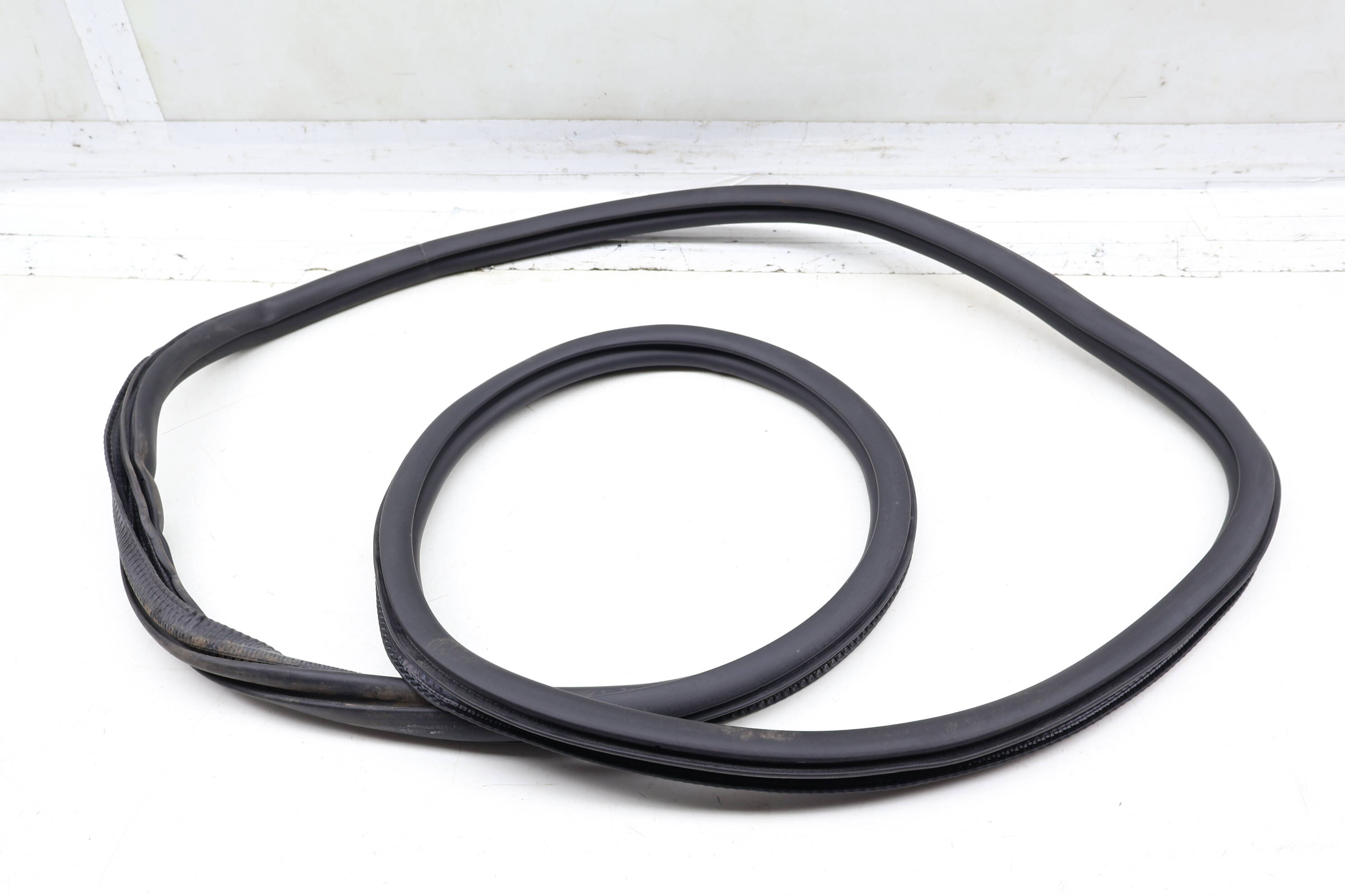Door Seal / Weather Stripping (Inner) 8Y5833721B