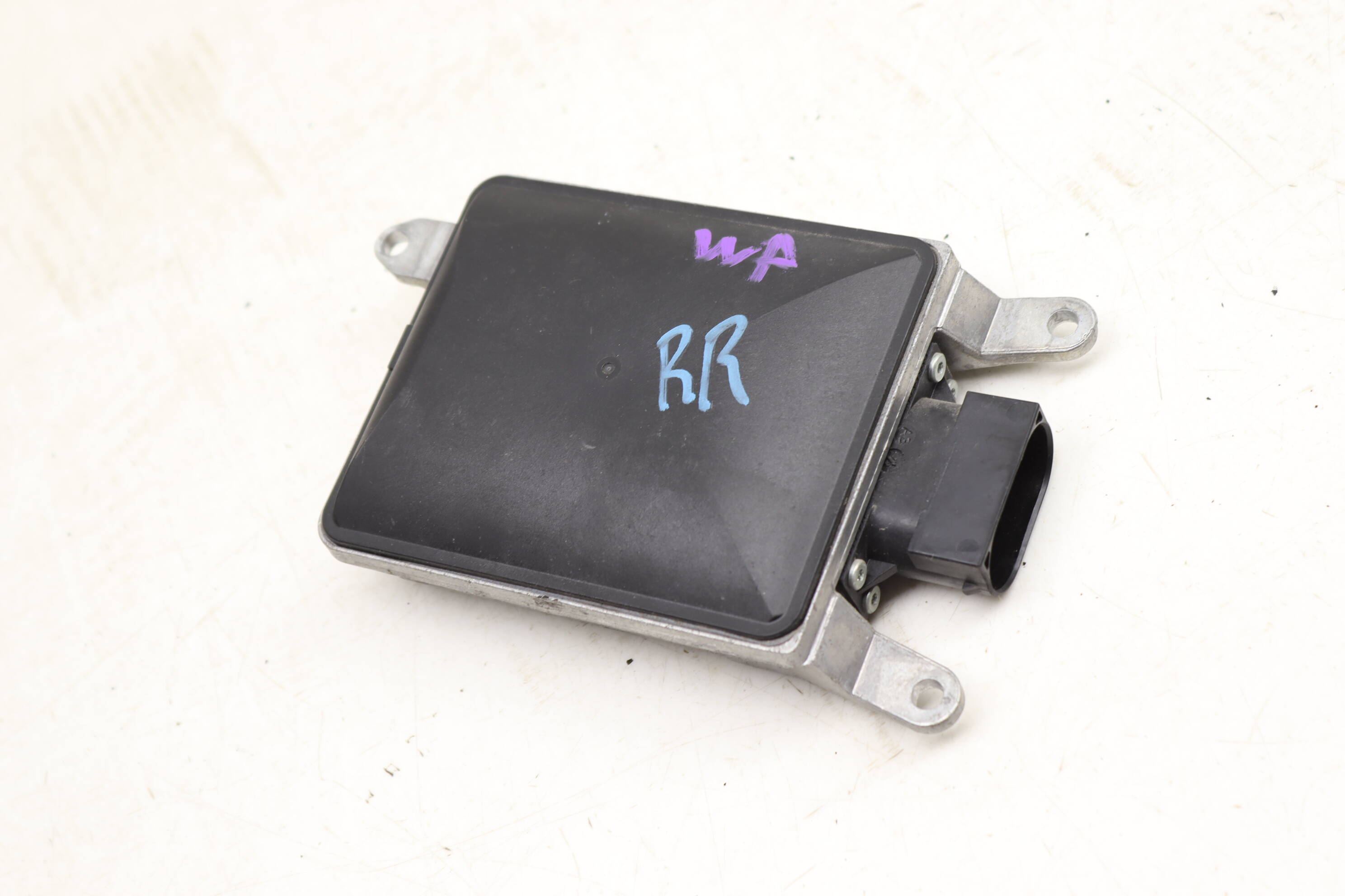 みん Audi Right Lane Change Assist Module (Master) 4G0907566M