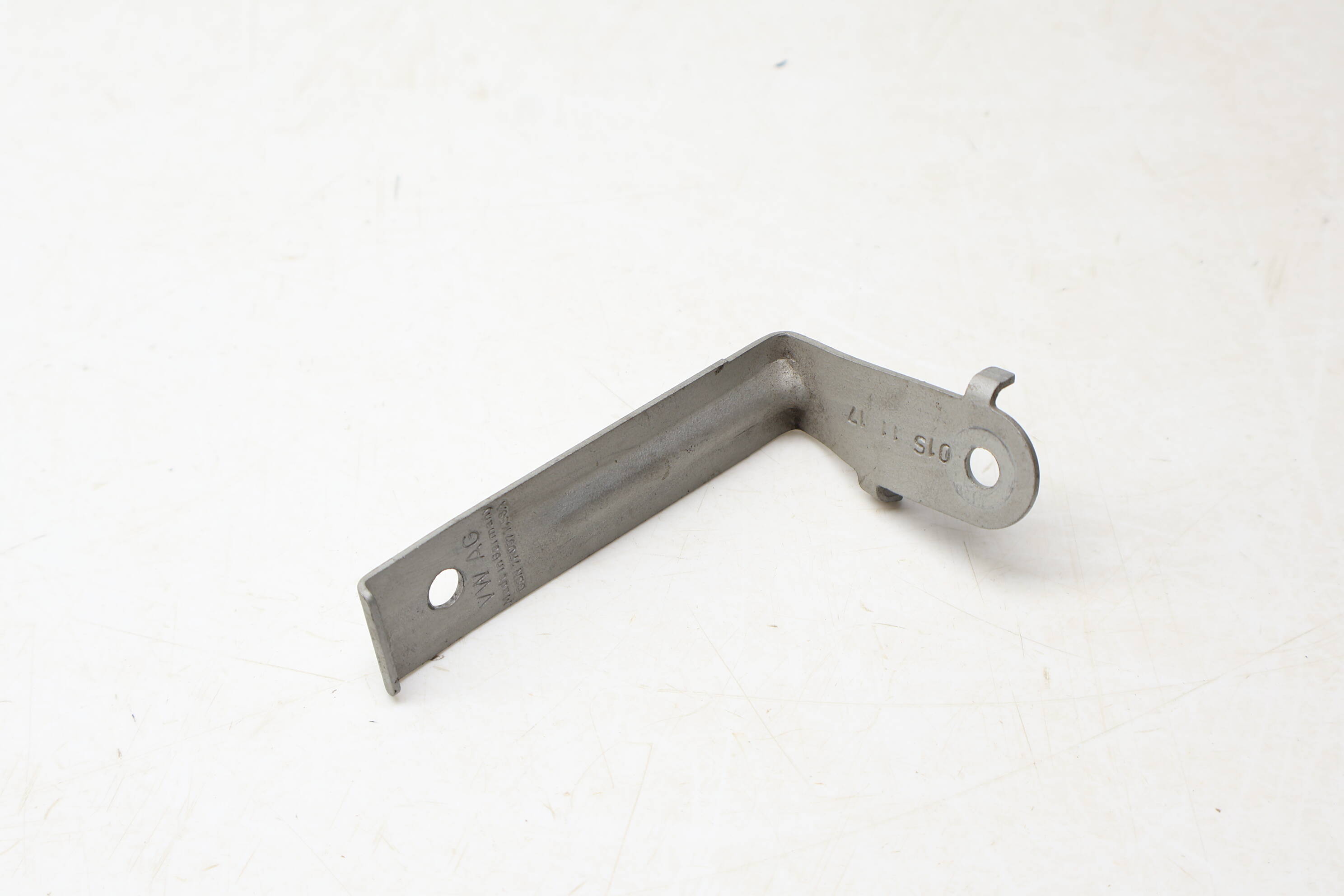 Oxygen Sensor / Lambda Probe Wire Holder Bracket 7P0971458A 95860645801