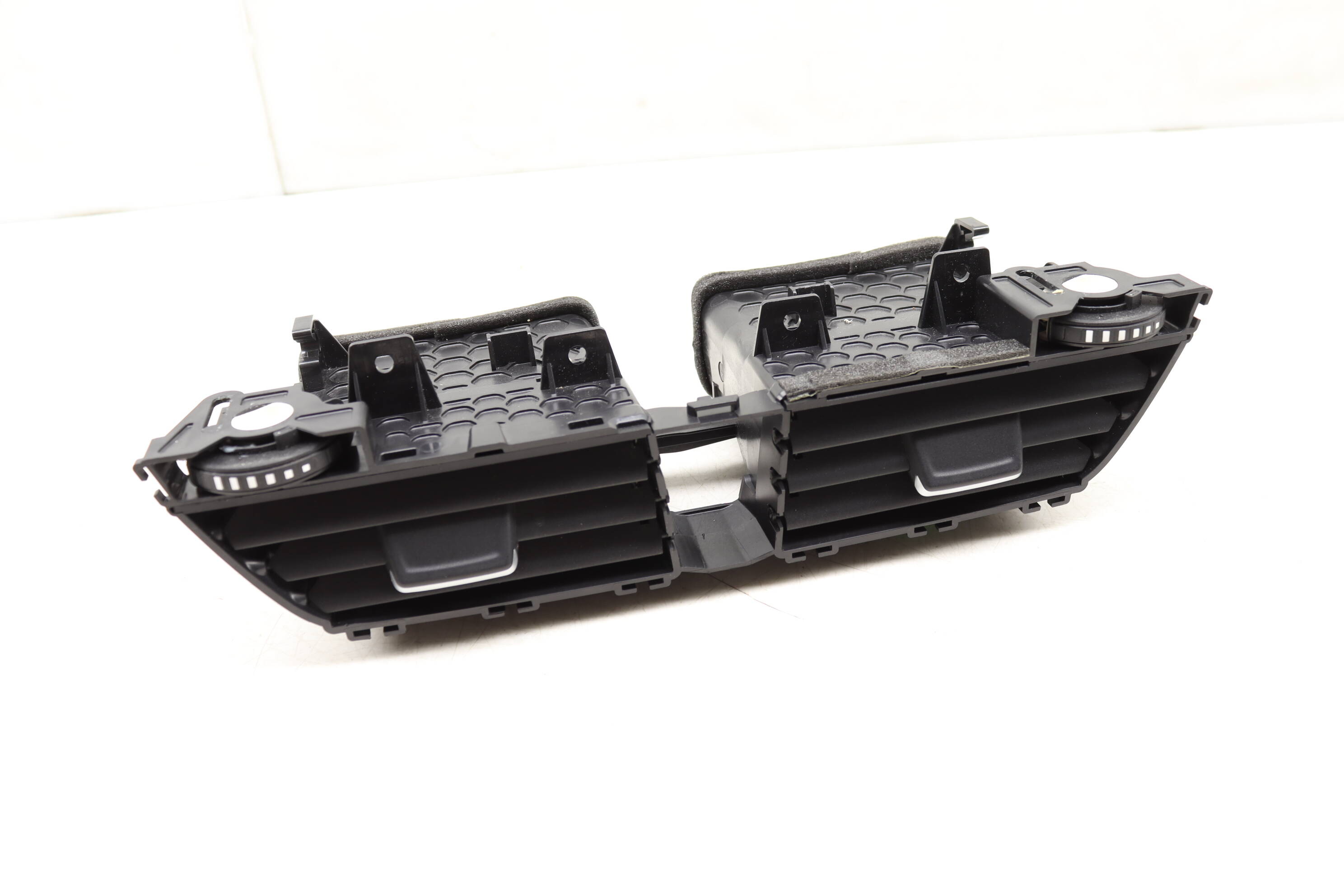 注目の福袋！ Vent Air Dash Center BMW (i3s, 64229282999 i3) アイドル