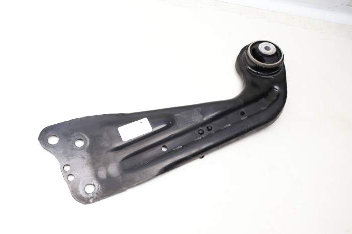 Lower Control / Trailing Arm 3QF505224B main product photo