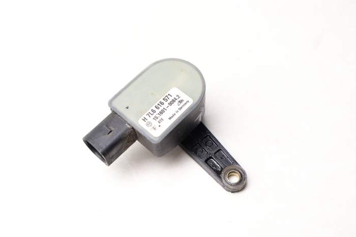 Headlight Leveling Sensor 7L6616571 main product photo