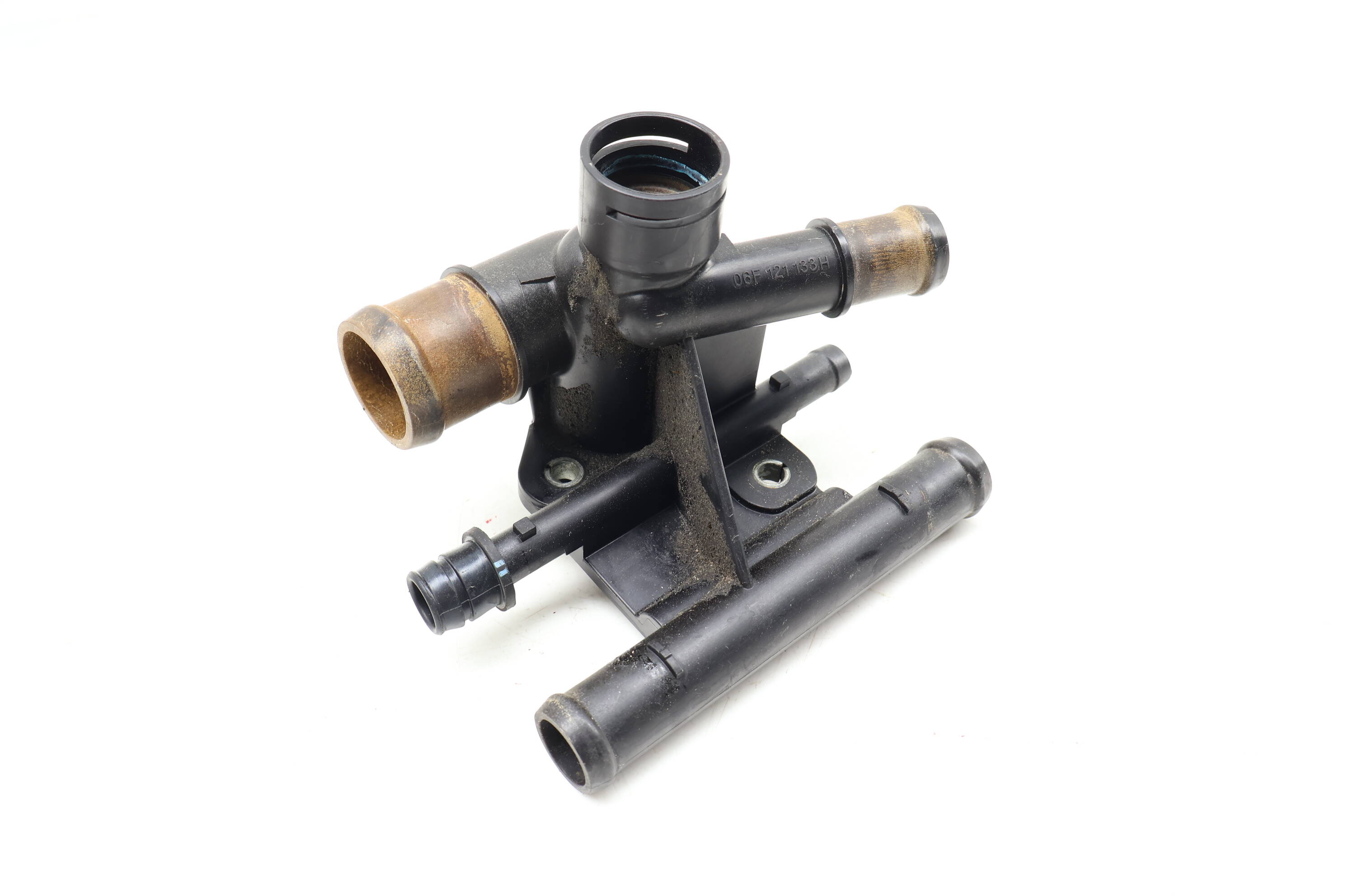 Engine Coolant / Water Flange 06F121133H