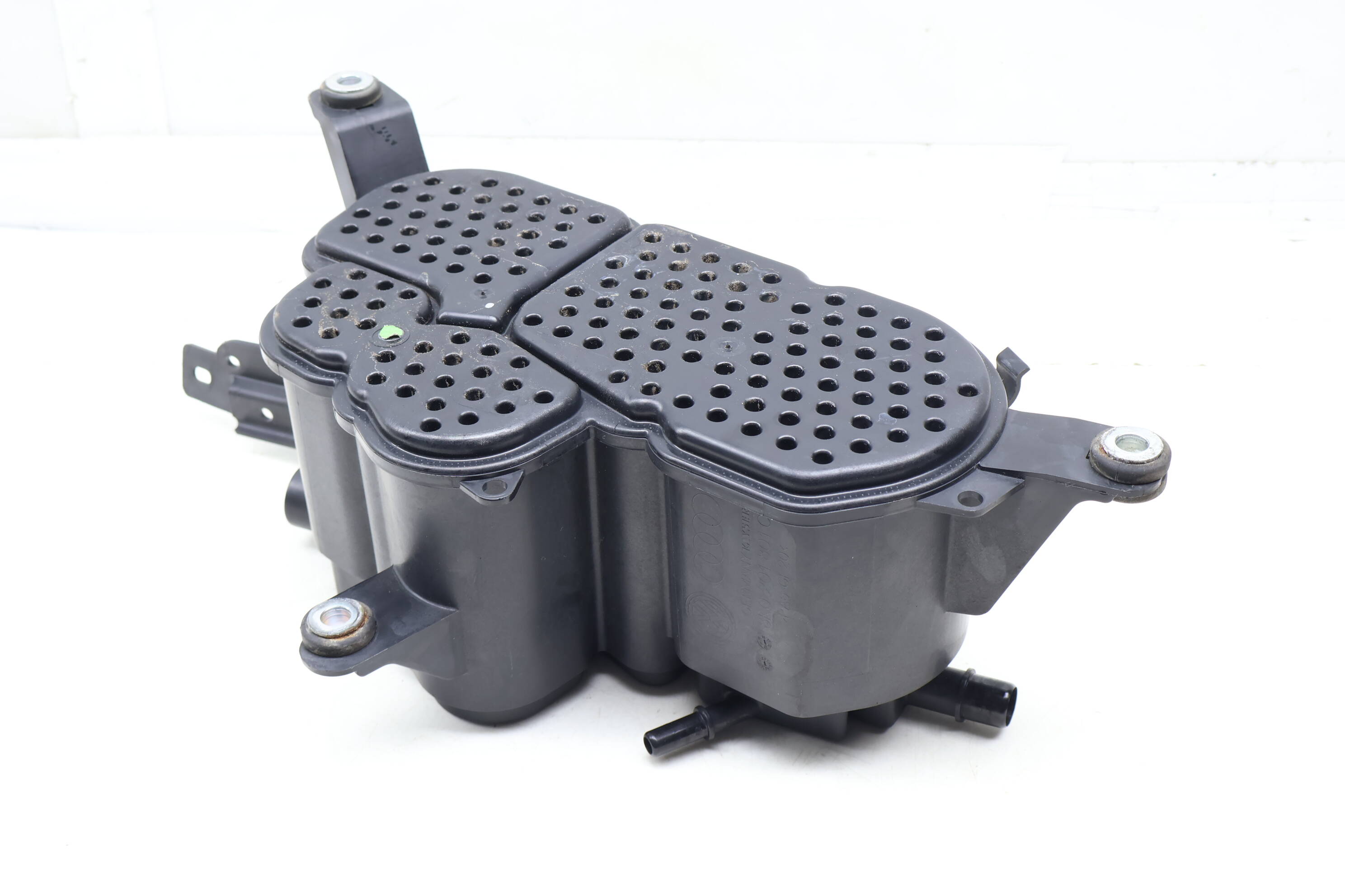 Fuel Evap Charcoal Canister 8K0201801C