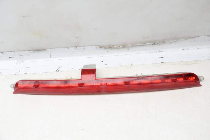 Center / Third Brake Light 1668200056 main product photo