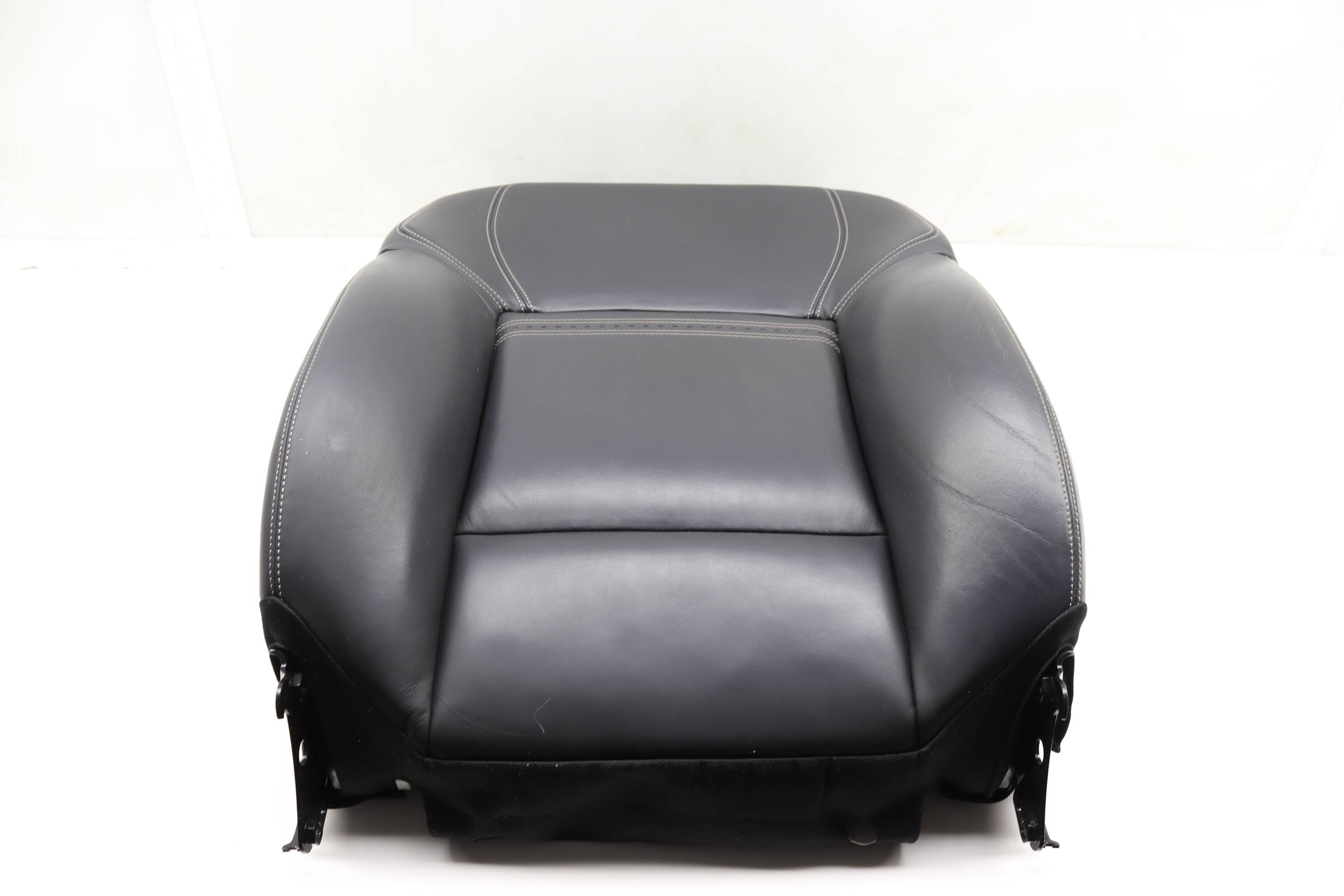 Upper Seat Backrest Cushion Assembly (Leather) 52107349981