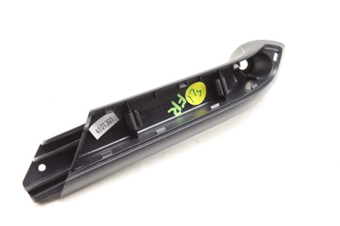 Door Panel Grab Handle 561867180A main product photo