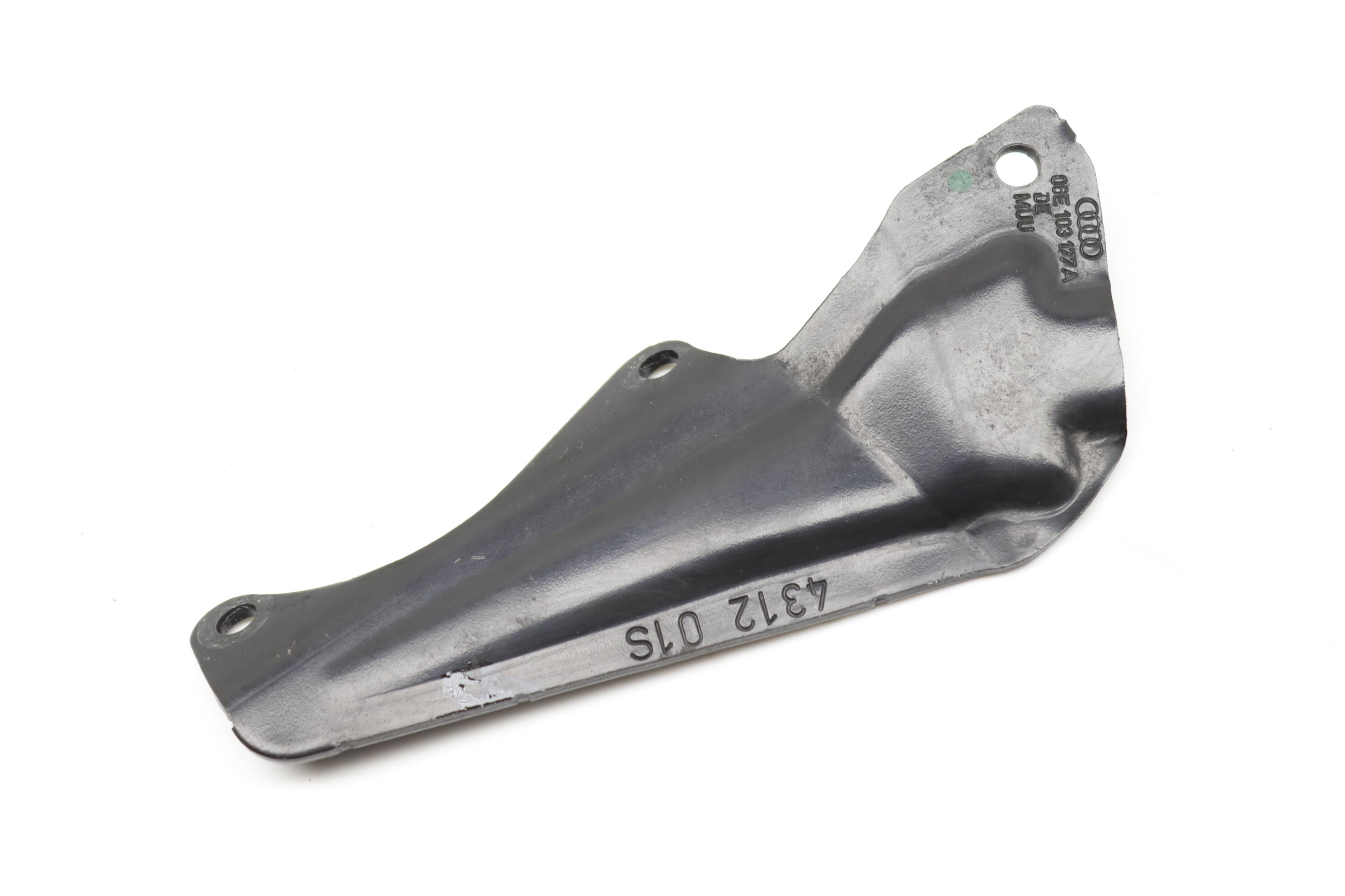 Engine Cylinder Head Cover / Bracket 06E103177A