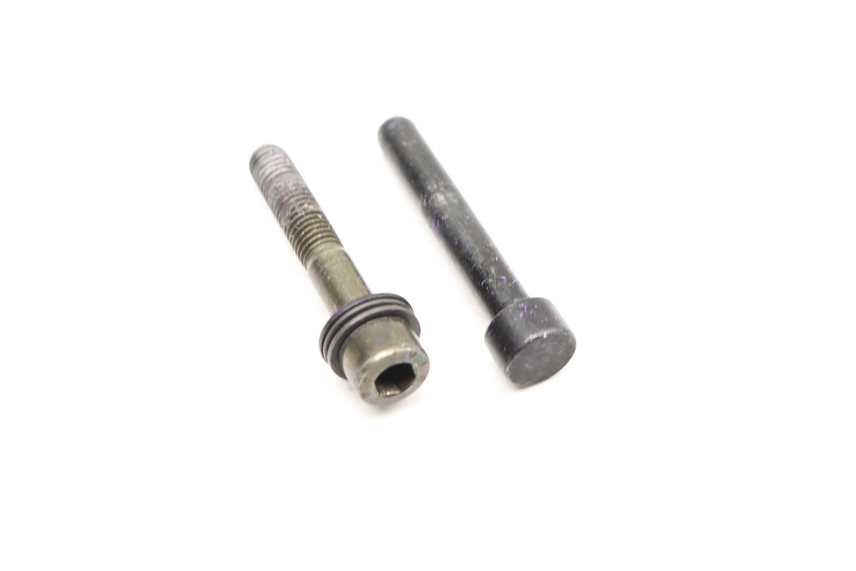 Seat&#x20;Armrest&#x20;Screw&#x20;&#x2F;&#x20;Bolt&#x20;8W0885551