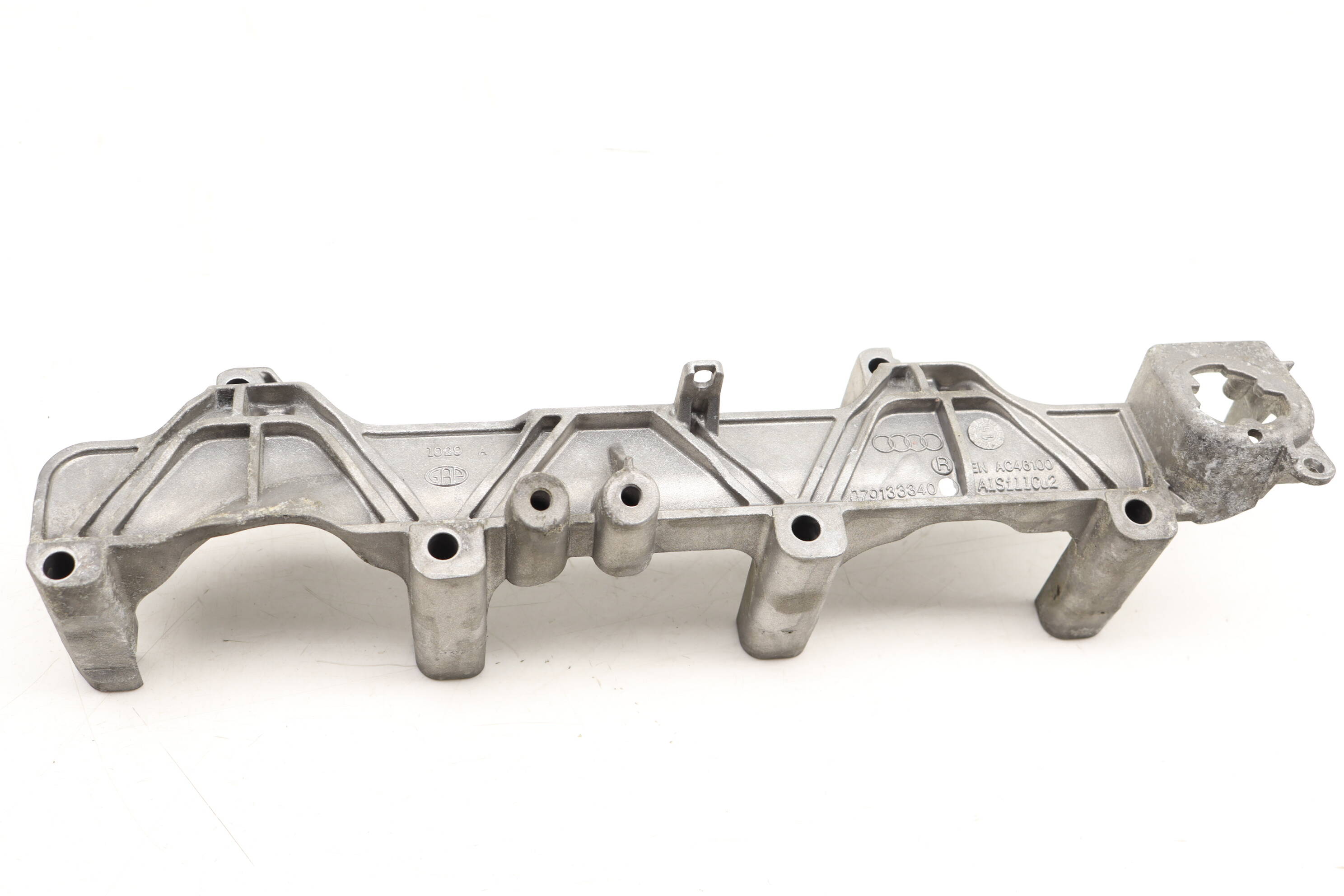 Air Distribution Housing Mount Bracket 079133340R