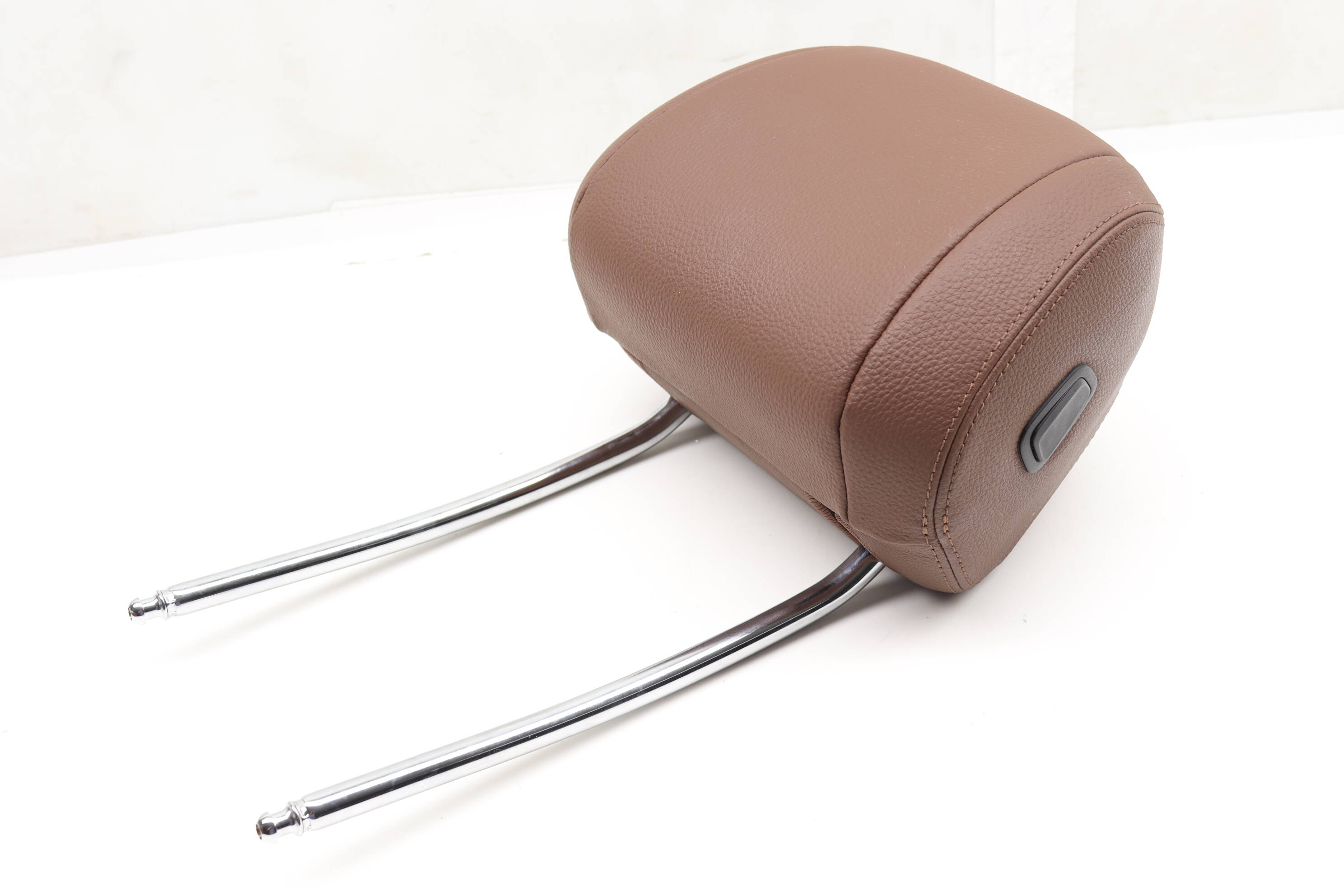 Headrest / Head Rest 52107386561