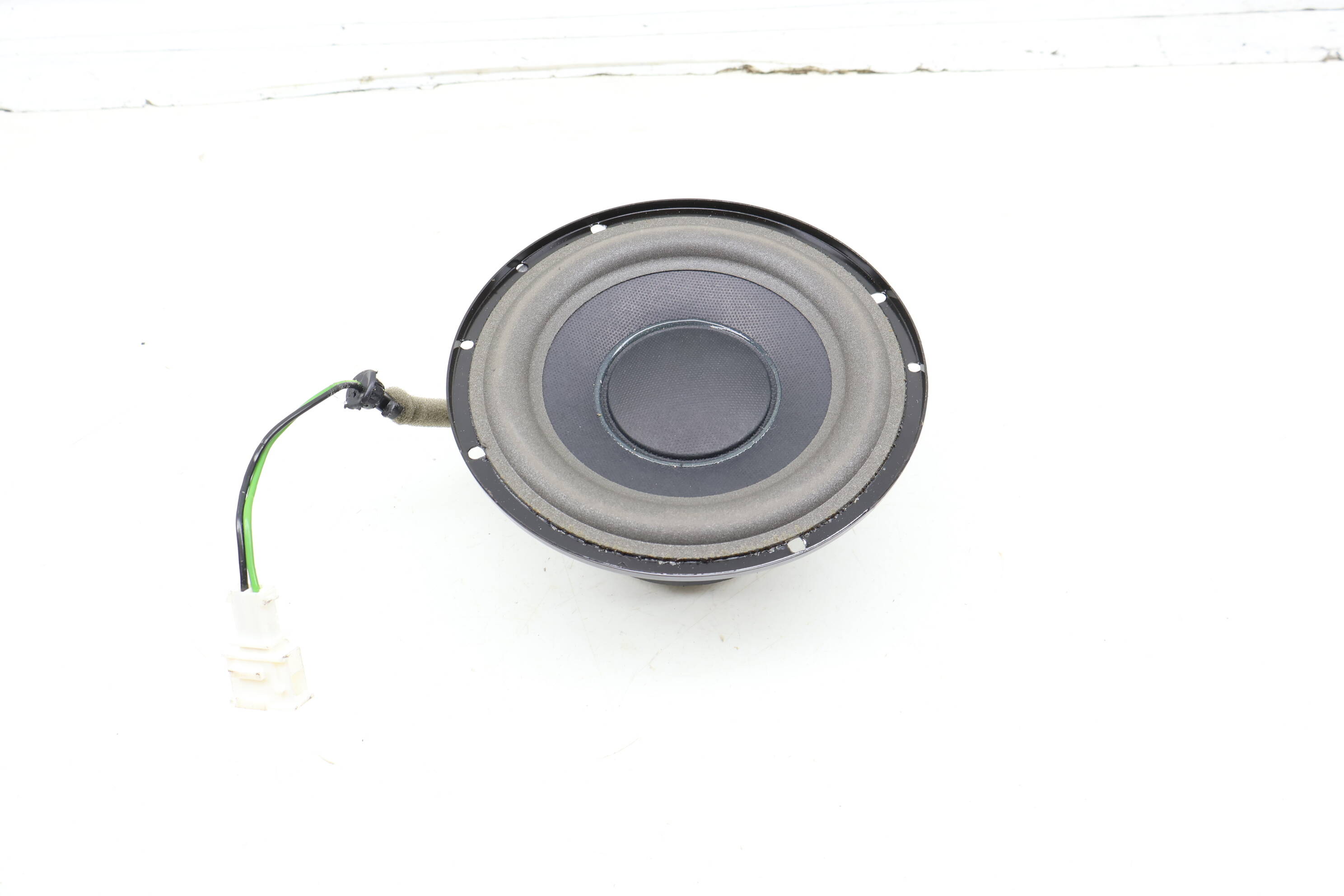 Subwoofer / Bass Box Speaker 8R0035382A