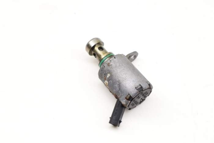 Engine Oil Solenoid Valve G4D32D350AA main product photo