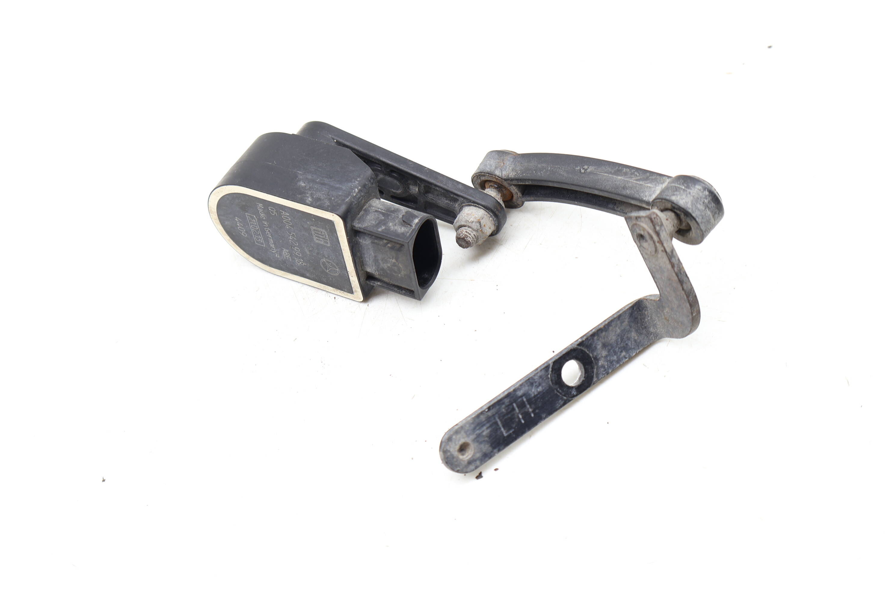 Headlight Leveling Sensor 1663200932