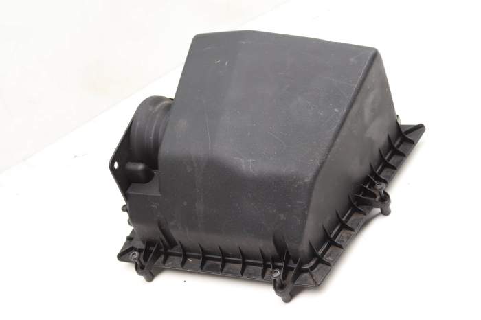 Air Cleaner Filter Box / Housing (Upper Half) GX639H736AA main product photo