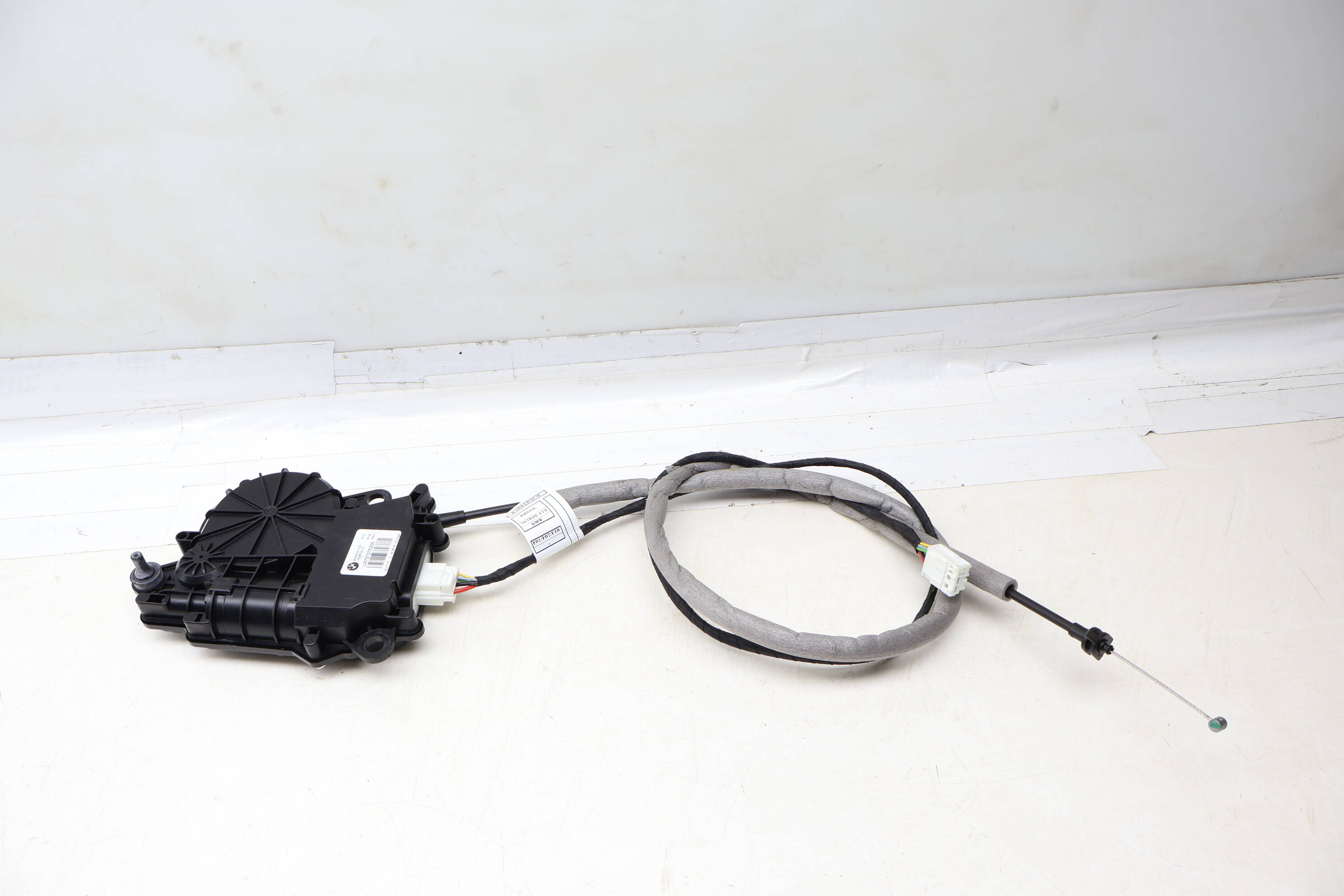 Trunk Lid Latch / Lock Actuator 51247273752